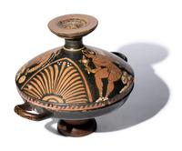 An Apulian Red-Figured Lekanis