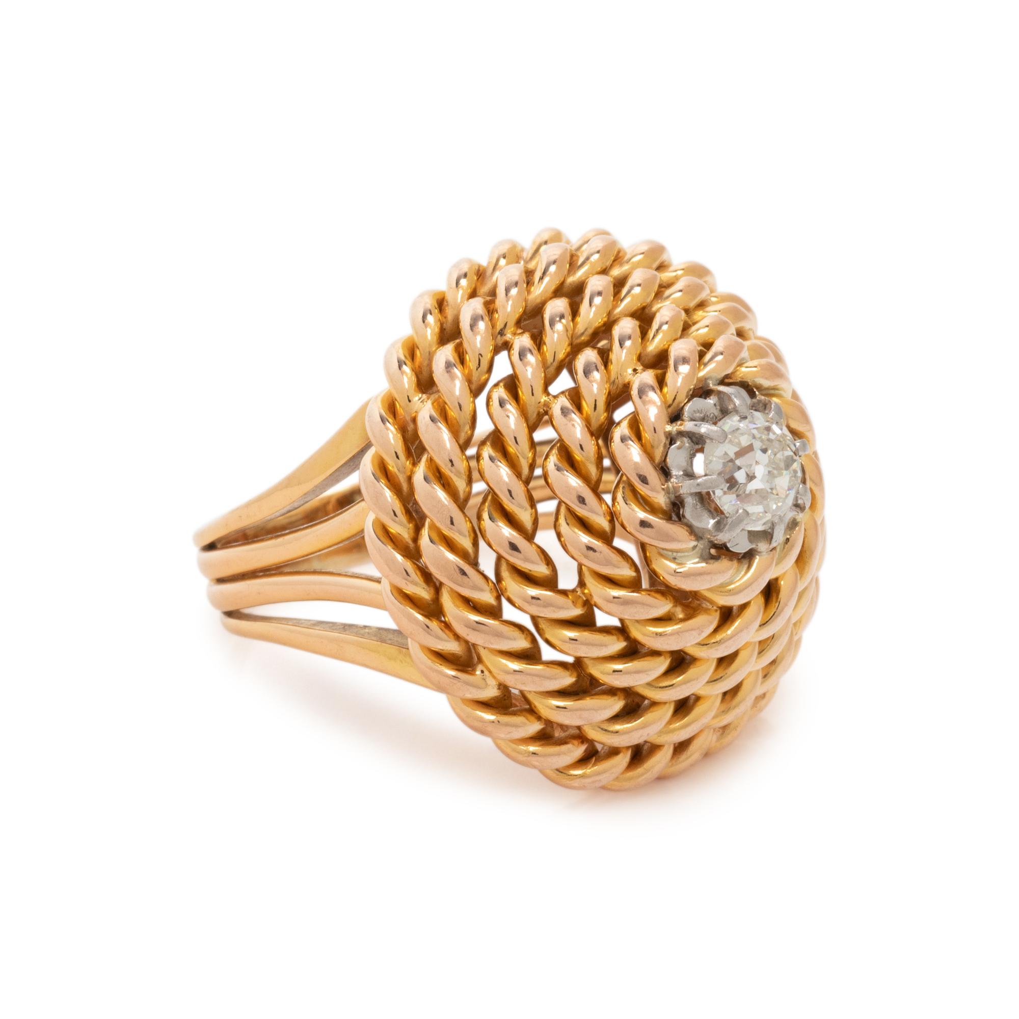 YELLOW GOLD AND DIAMOND RING