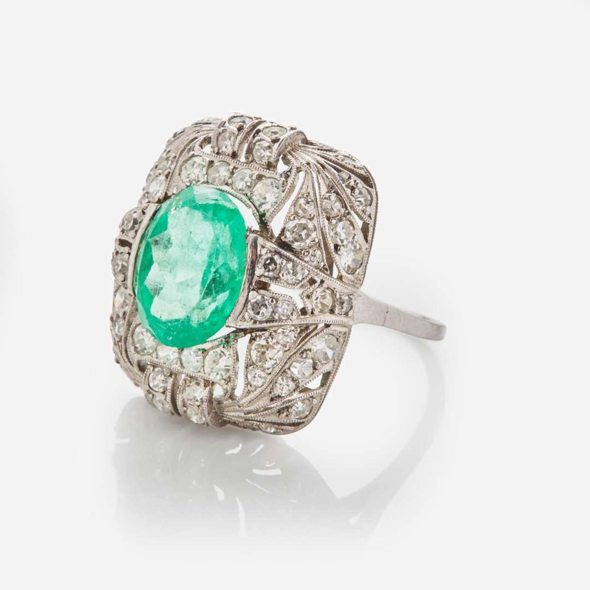 An Art Deco Columbian Emerald Diamond Ring c. 1920 GIA Certified