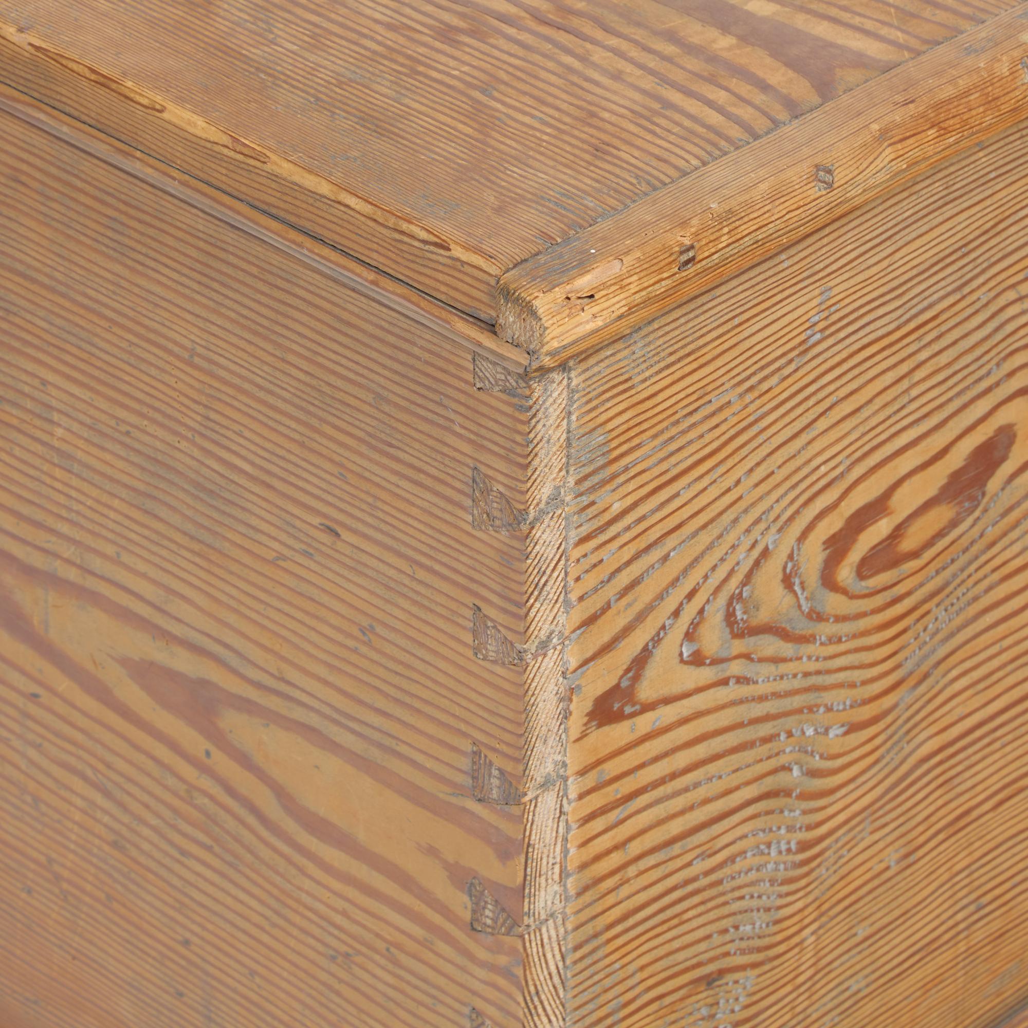 A Southern Yellow Pine Blanket Chest