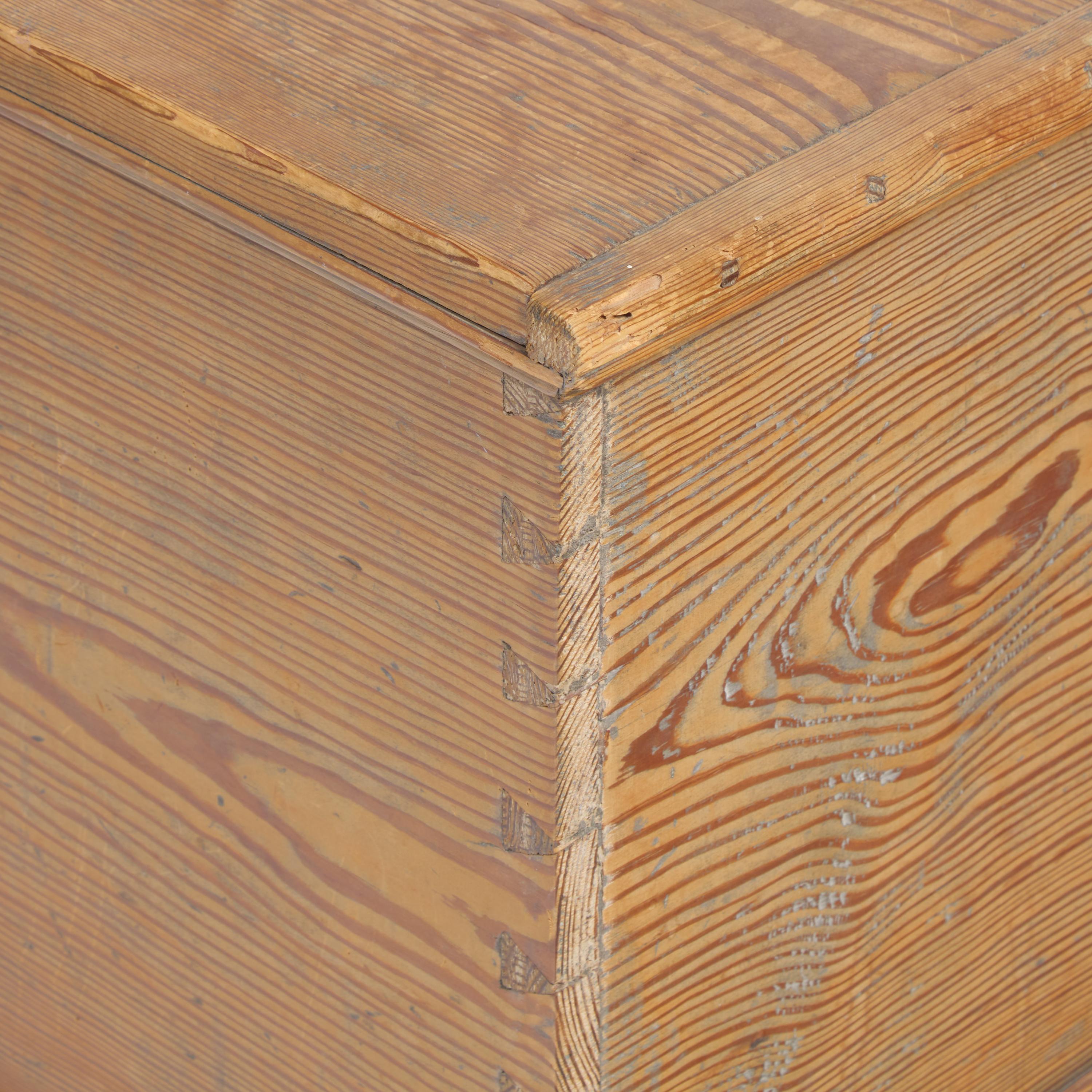 A Southern Yellow Pine Blanket Chest