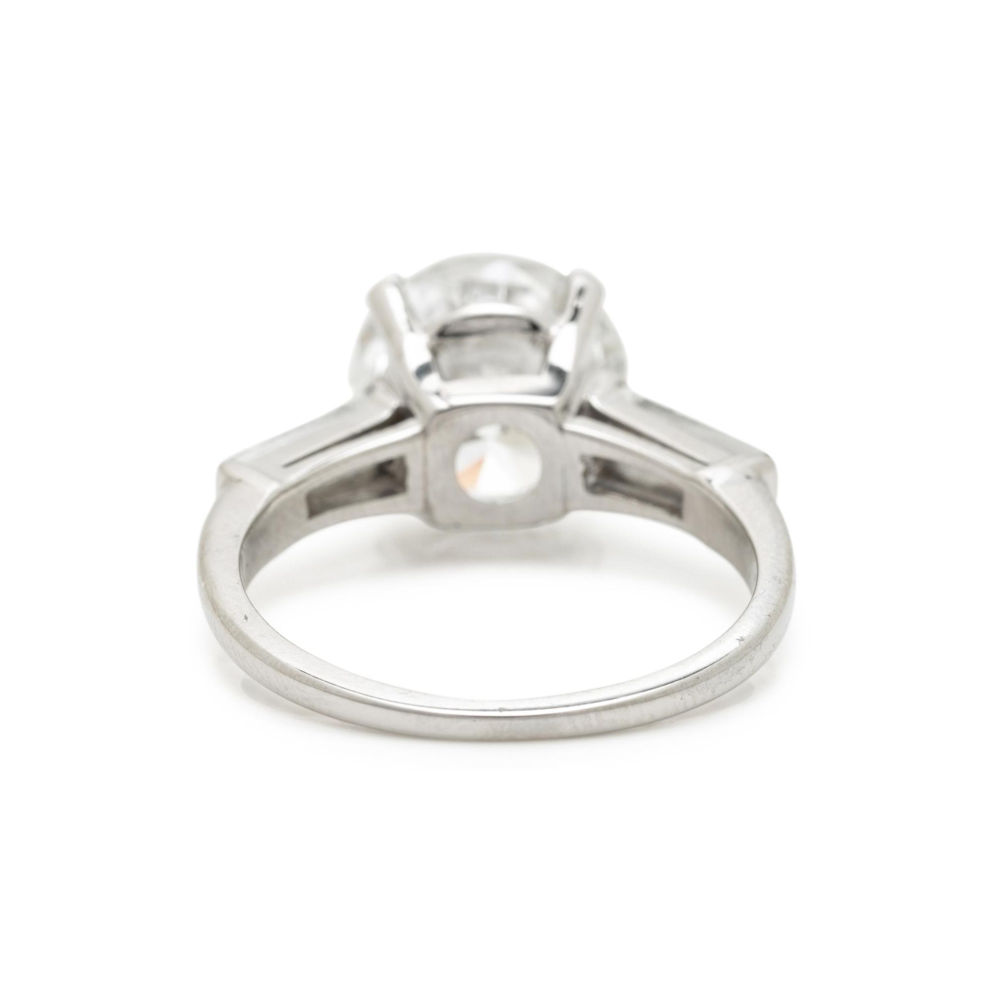 DIAMOND RING