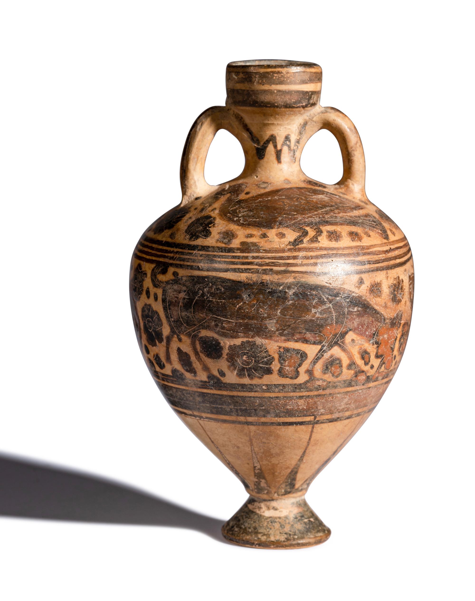 A Corinthian Black-Figured Amphoriskos