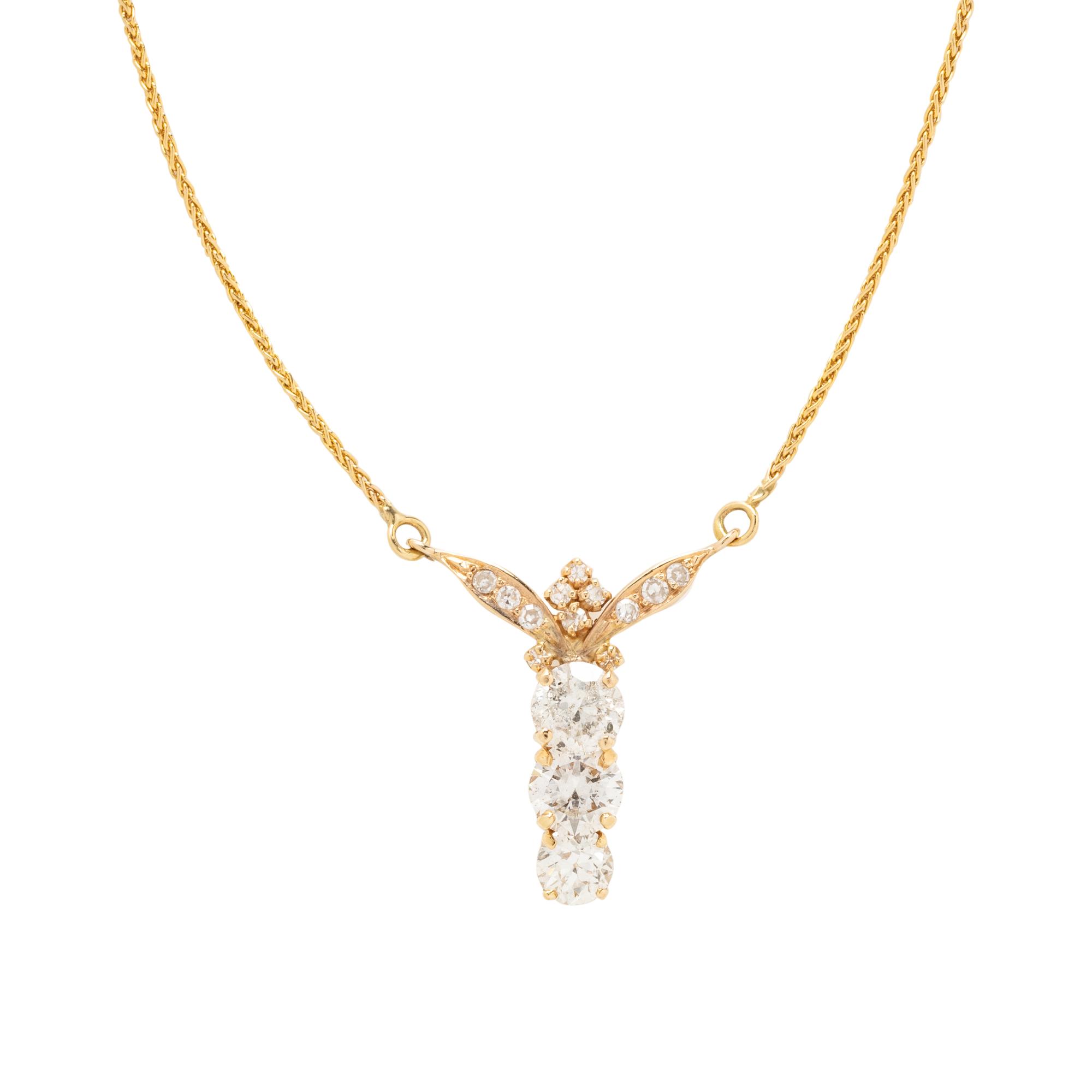 YELLOW GOLD AND DIAMOND PENDANT NECKLACE