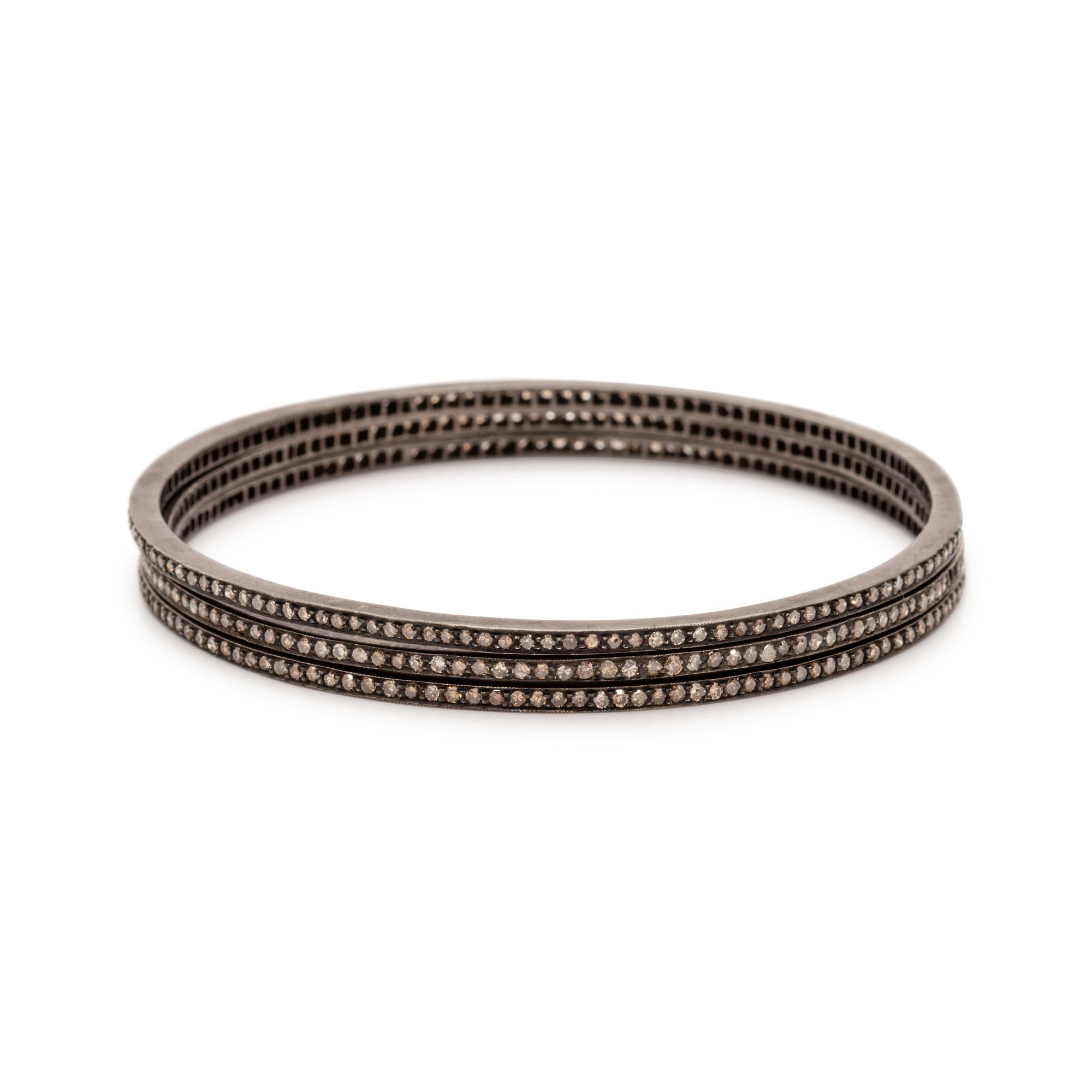 COLORED DIAMOND BANGLE BRACELET SET