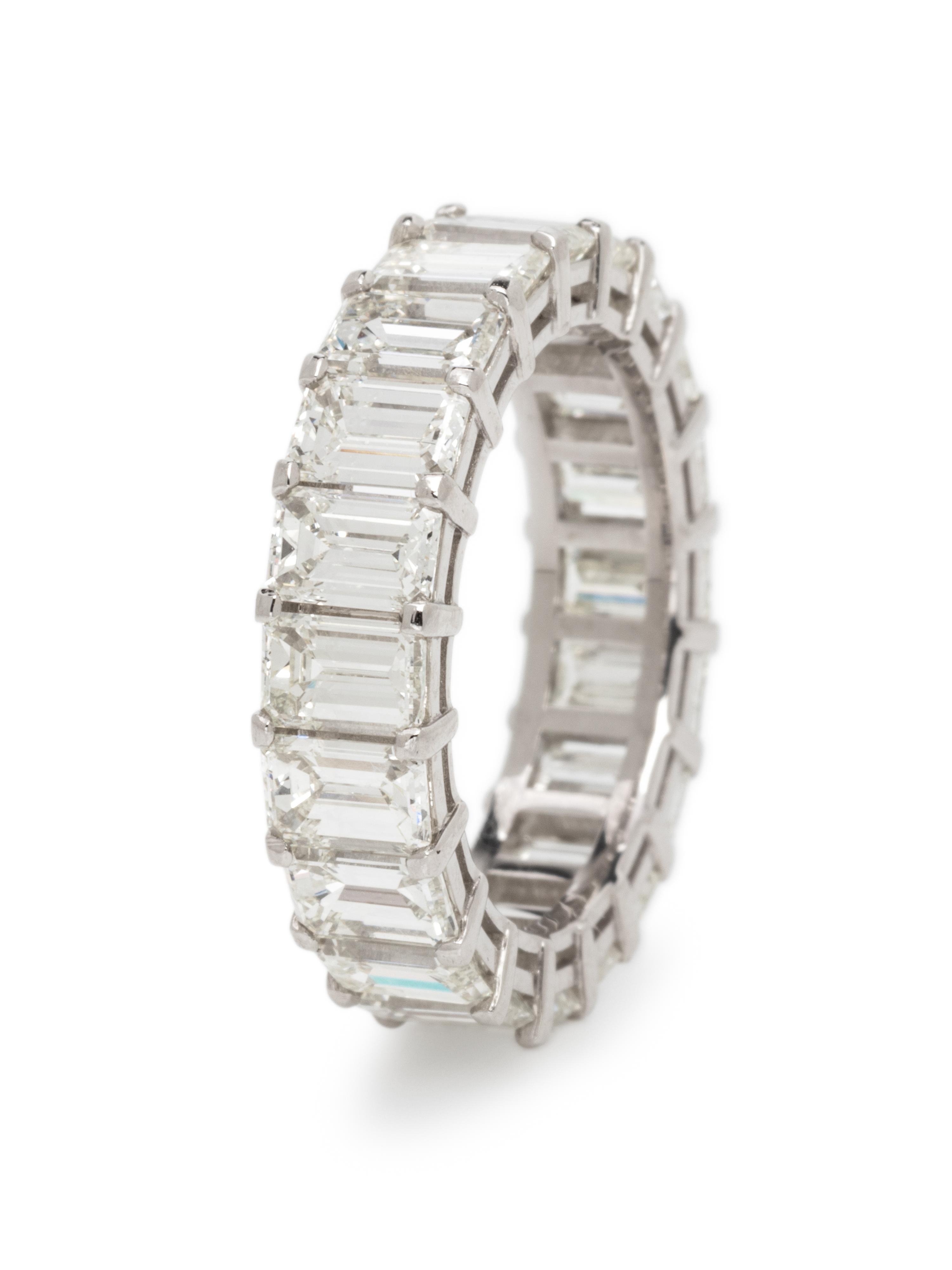 DIAMOND ETERNITY BAND