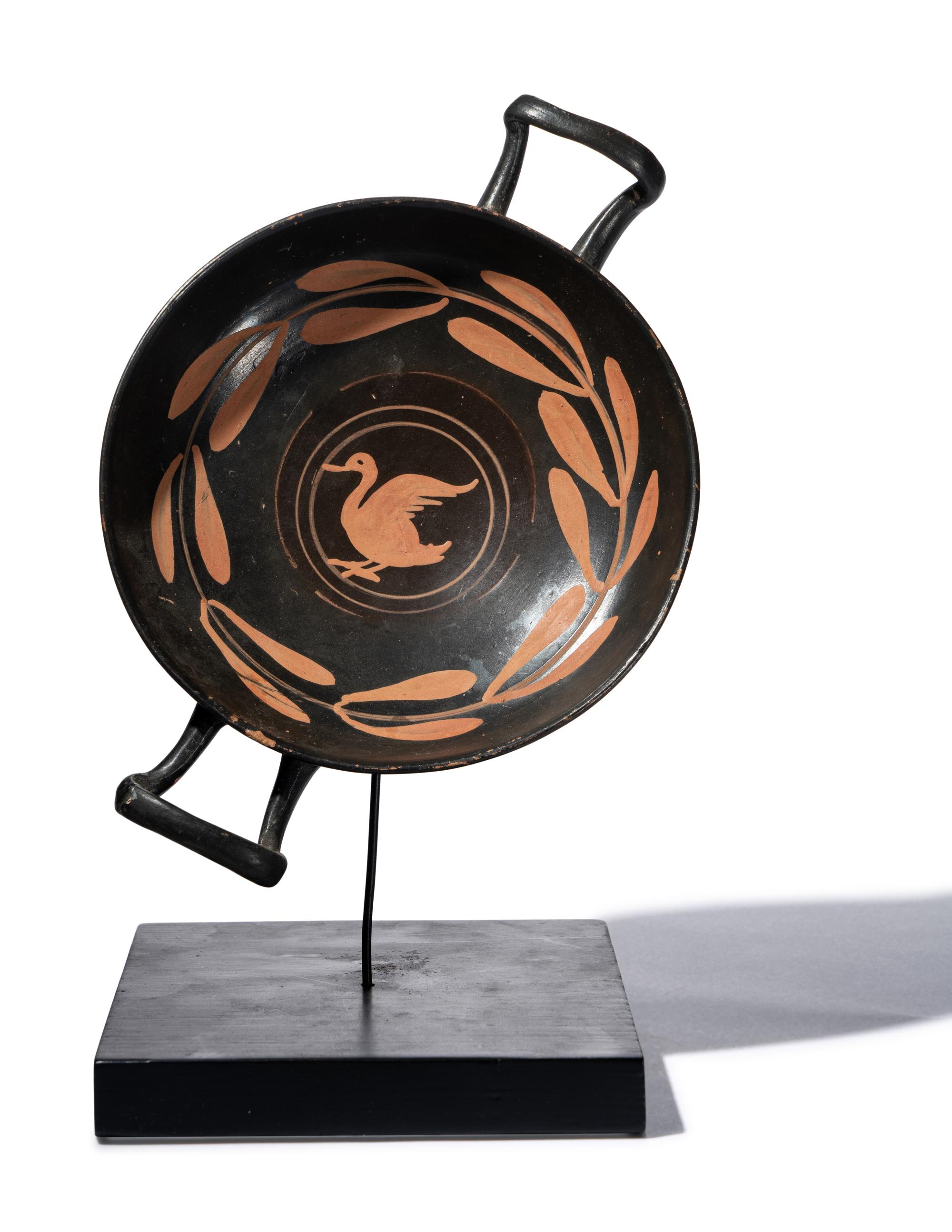 An Apulian Xenon-Ware Kylix