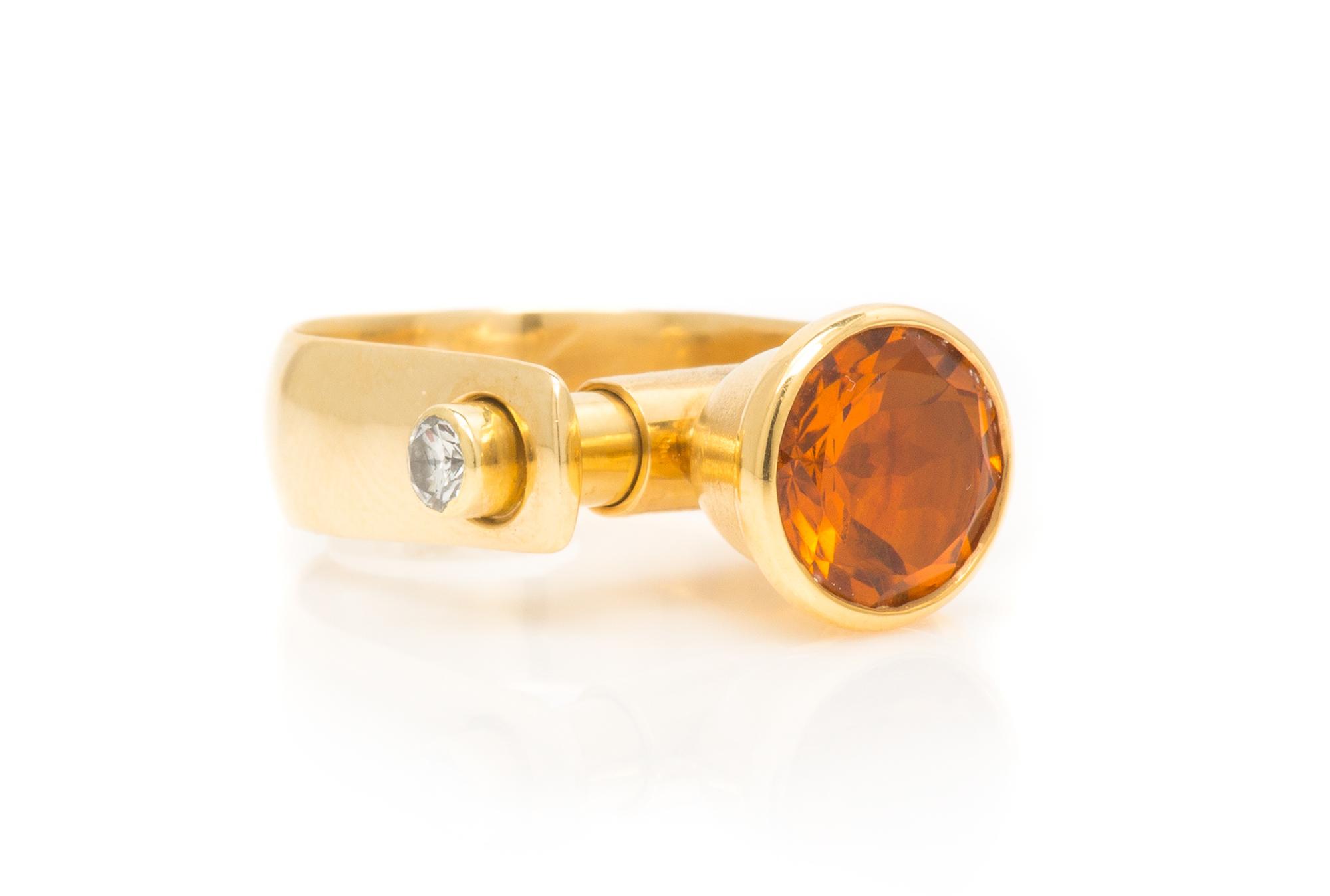 An 18 Karat Yellow Gold and Citrine Ring, 6.70 dwts.