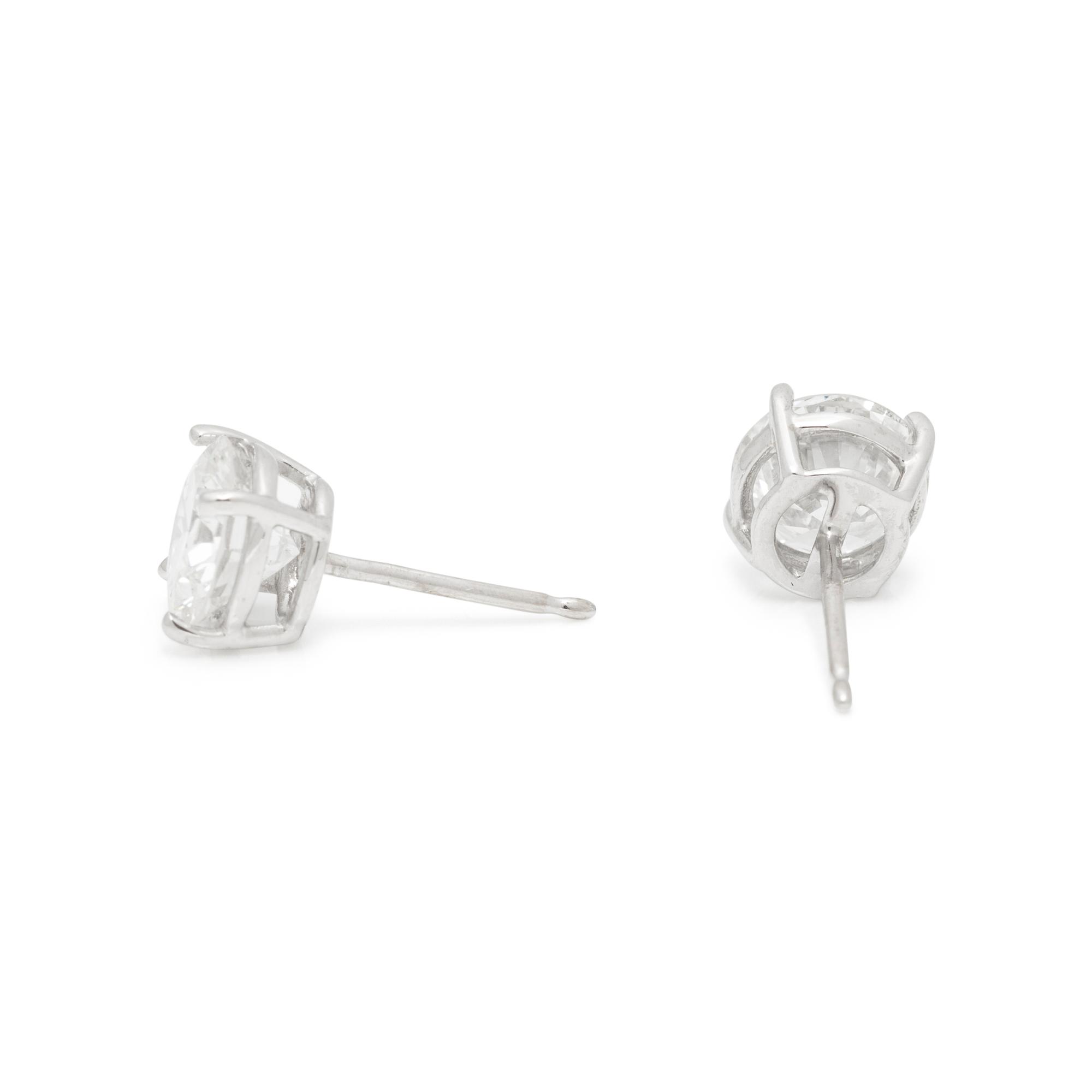 DIAMOND STUD EARRINGS