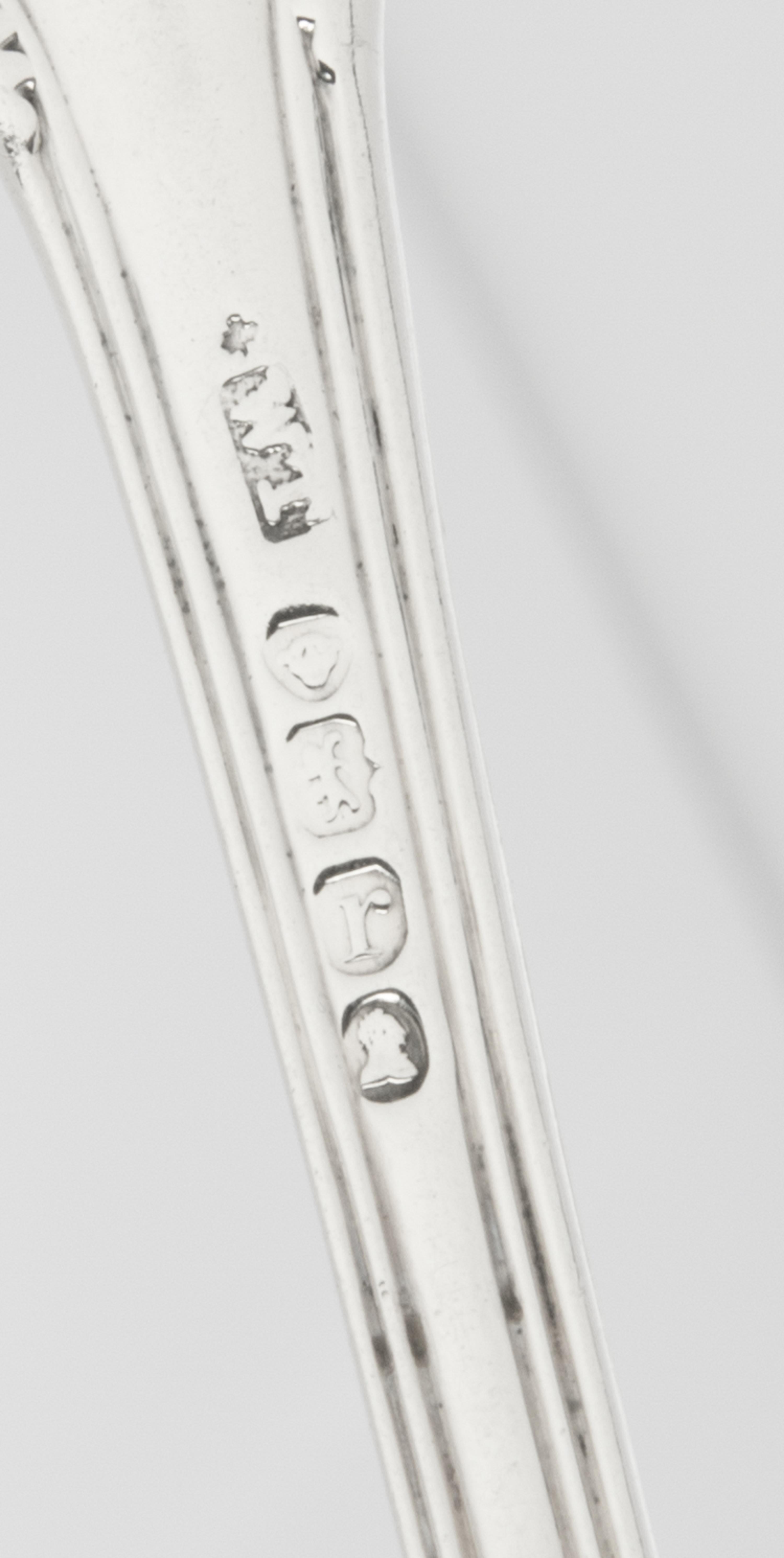 A Pair of William IV Silver Sauce Ladles, William Traies, London, 1832, in the King's Husk pattern, engraved with crests.