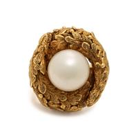 Yellow Gold and Cultured Pearl Foliate Ring