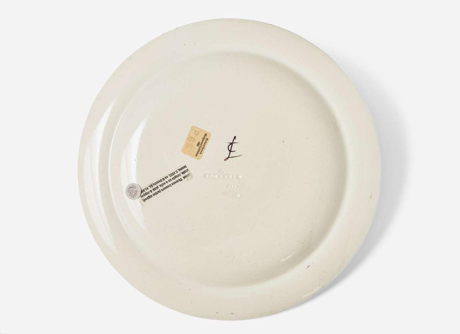 A Wedgwood Thérèse Lessore Decorated Queensware Plate, UK, circa 1920