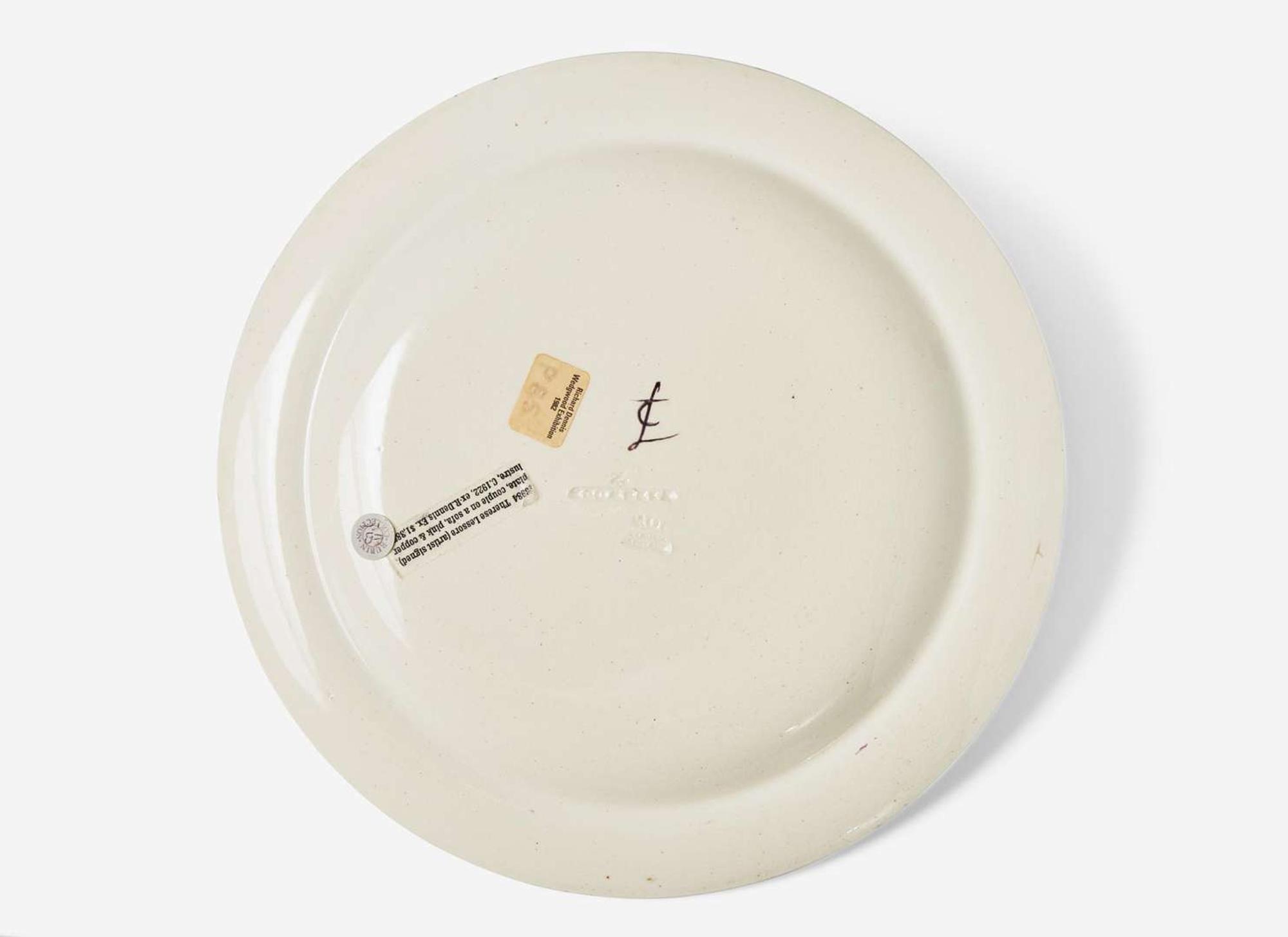A Wedgwood Thérèse Lessore Decorated Queensware Plate, UK, circa 1920
