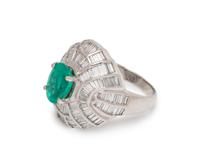 EMERALD AND DIAMOND RING