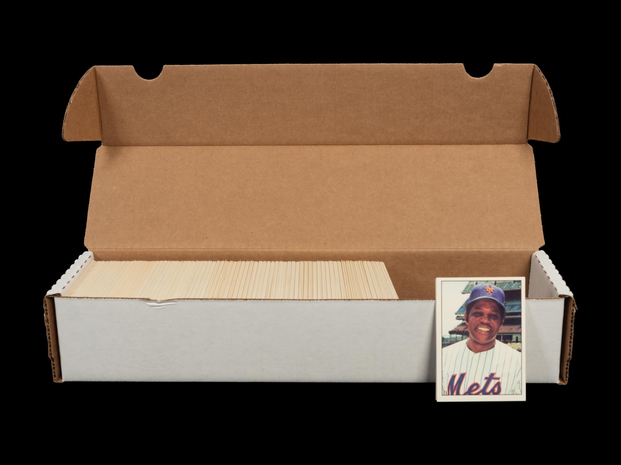 A Complete Set of 1975 SSPC Baseball Cards
