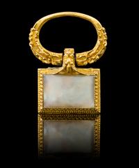 A Chinese Gilt Bronze Dragon Sword Hanger 18TH CENTURY Length 2 1/2 x width 2 inches. — 18TH CENTURY