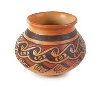 Leah Nampeyo Height 3 1/4 x diameter 3 3/4 inches — (Hopi, 1928-1974)