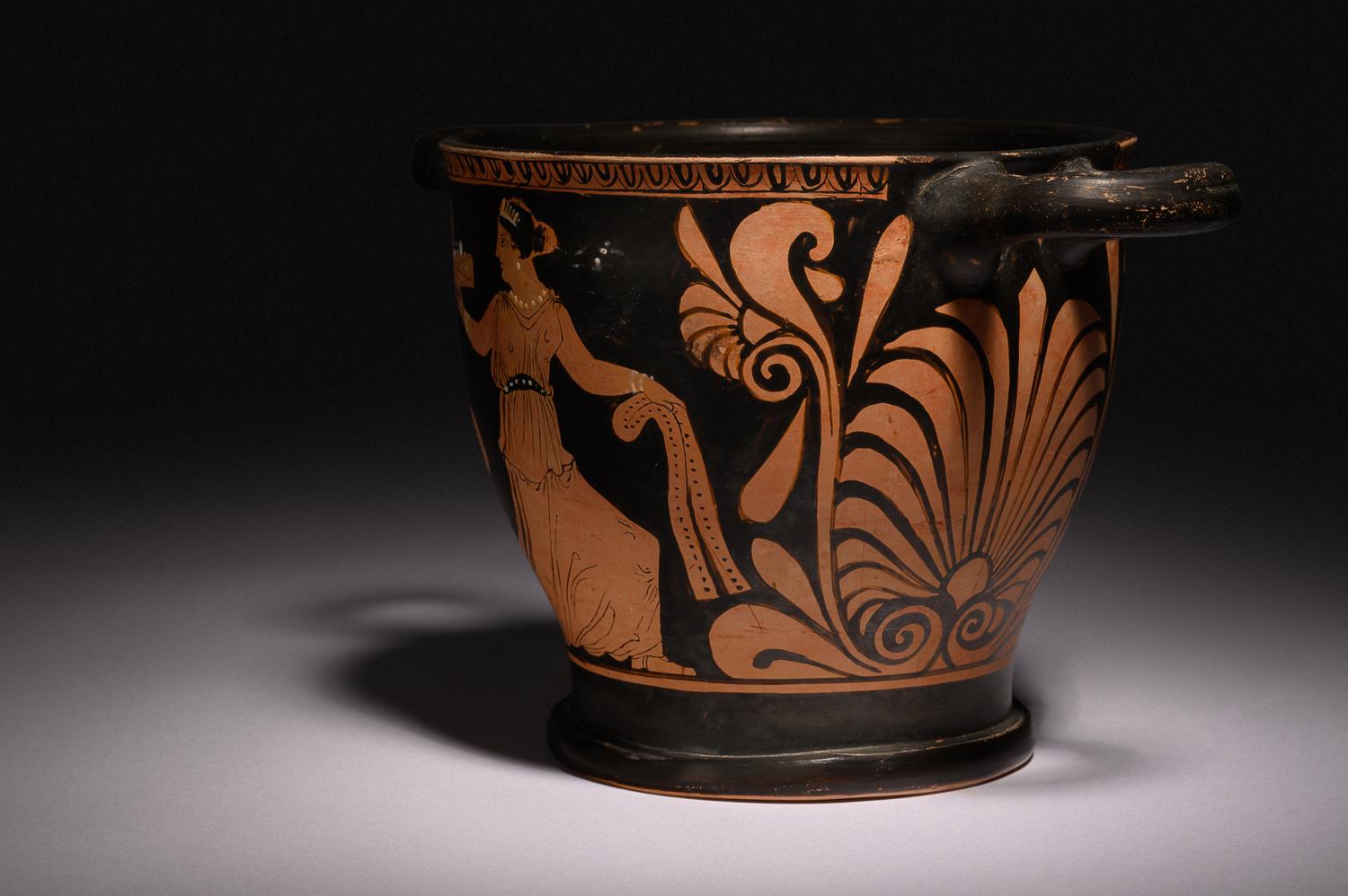 A Campanian Terracotta Skyphos