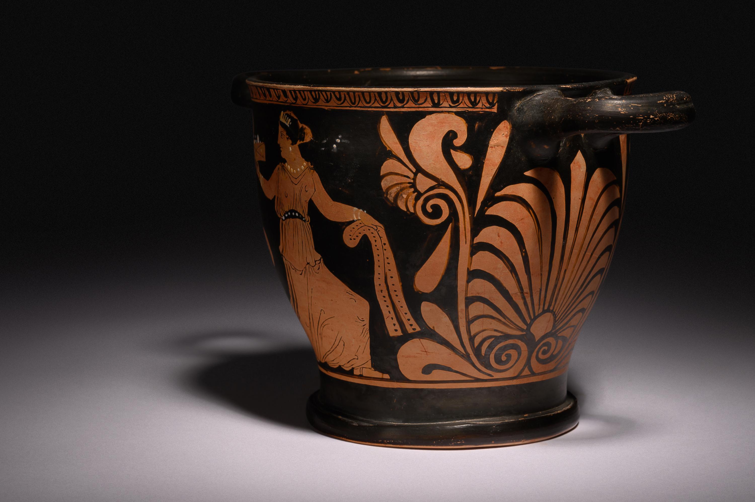 A Campanian Terracotta Skyphos