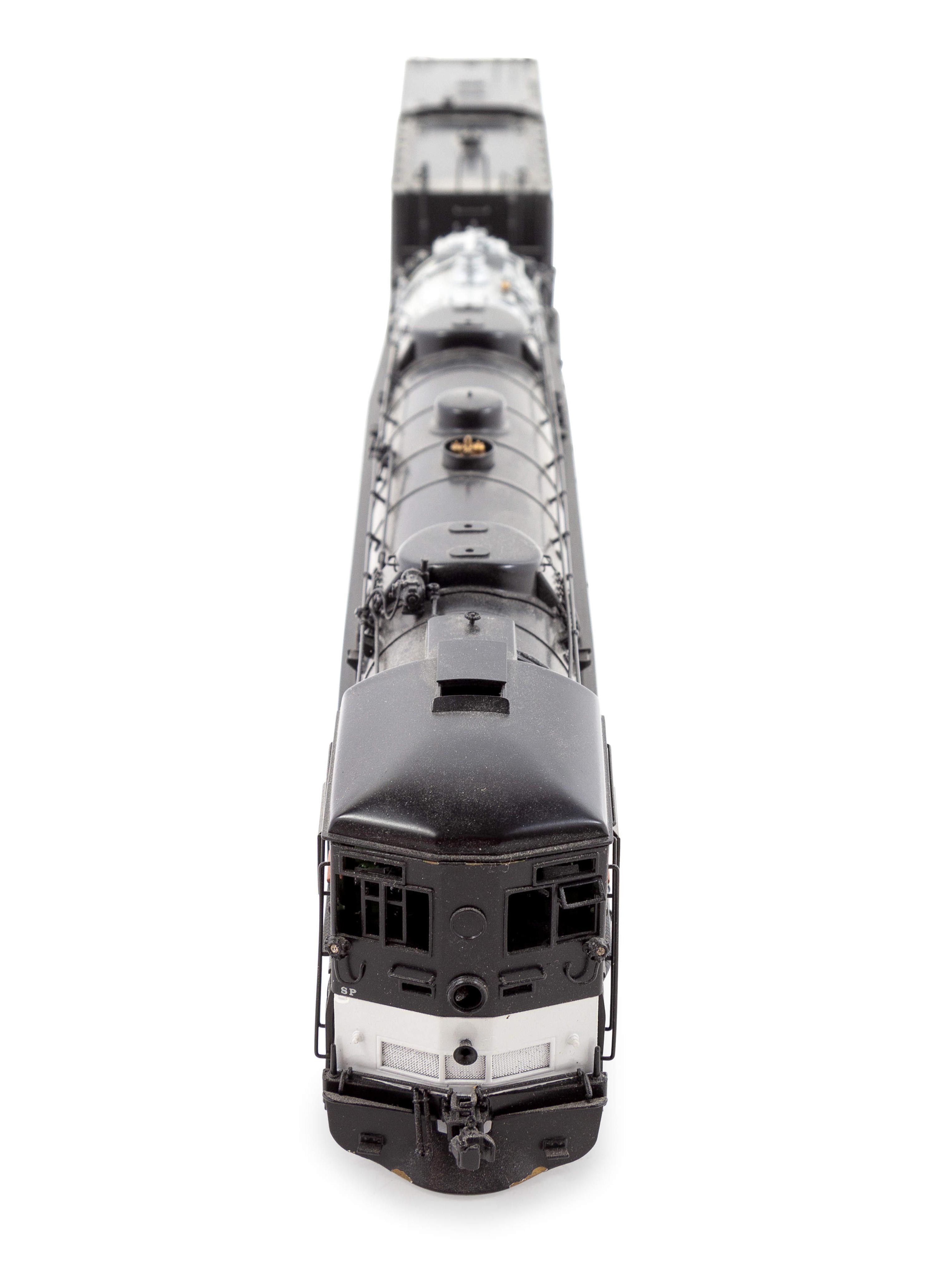 A Tenshodo Polychrome HO-Gauge Southern Pacific 2-8-8-4 Locomotive and Tender