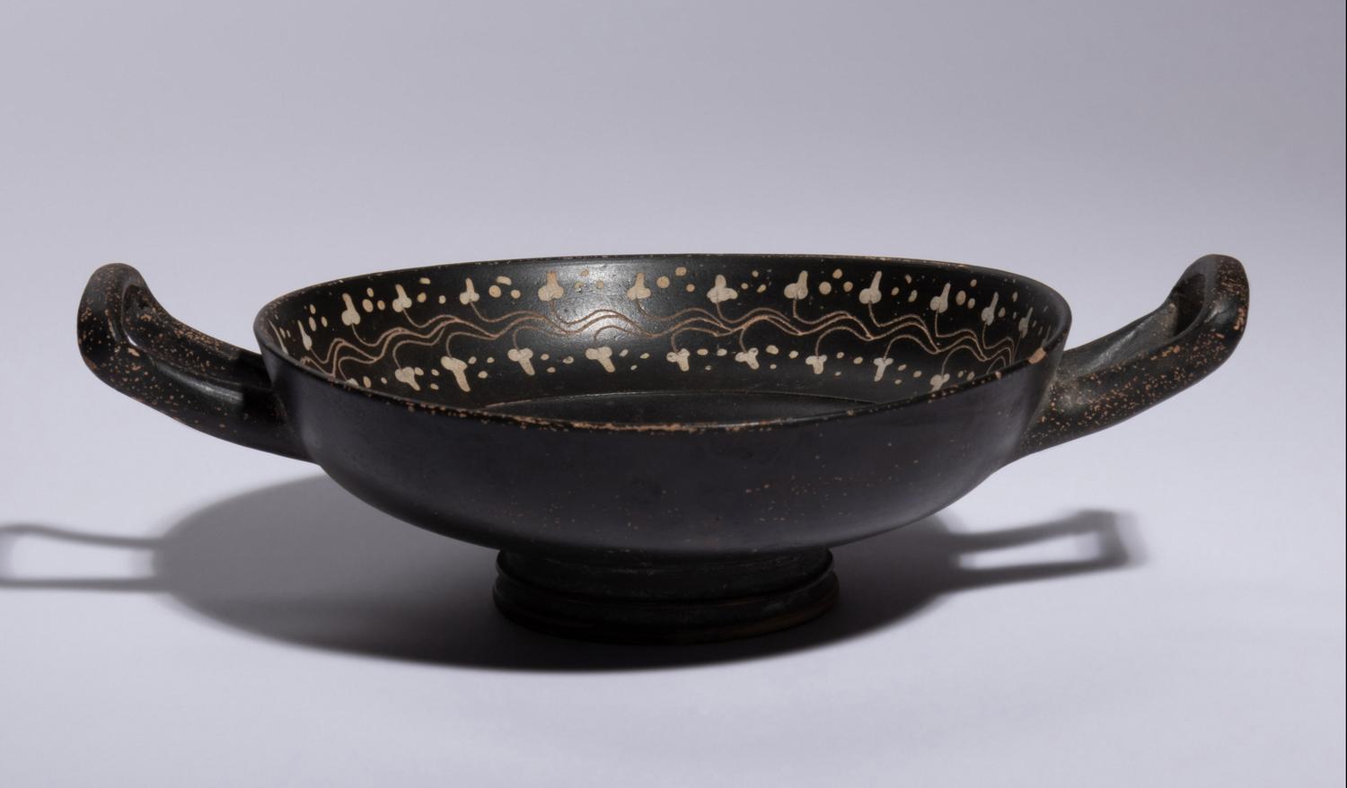 An Apulian Gnathian Ware Kylix