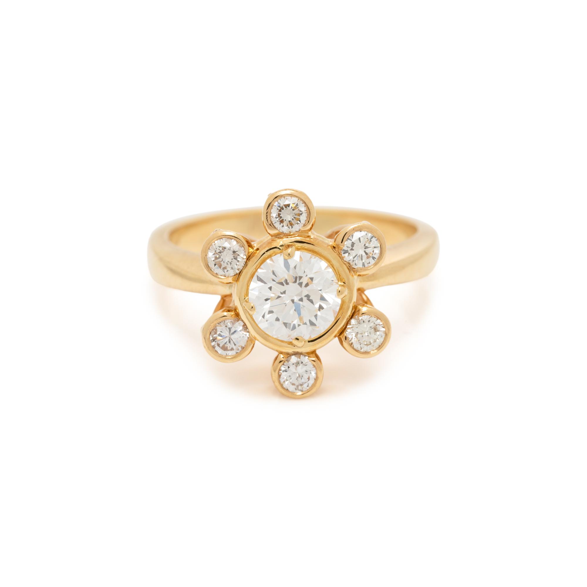YELLOW GOLD AND DIAMOND RING