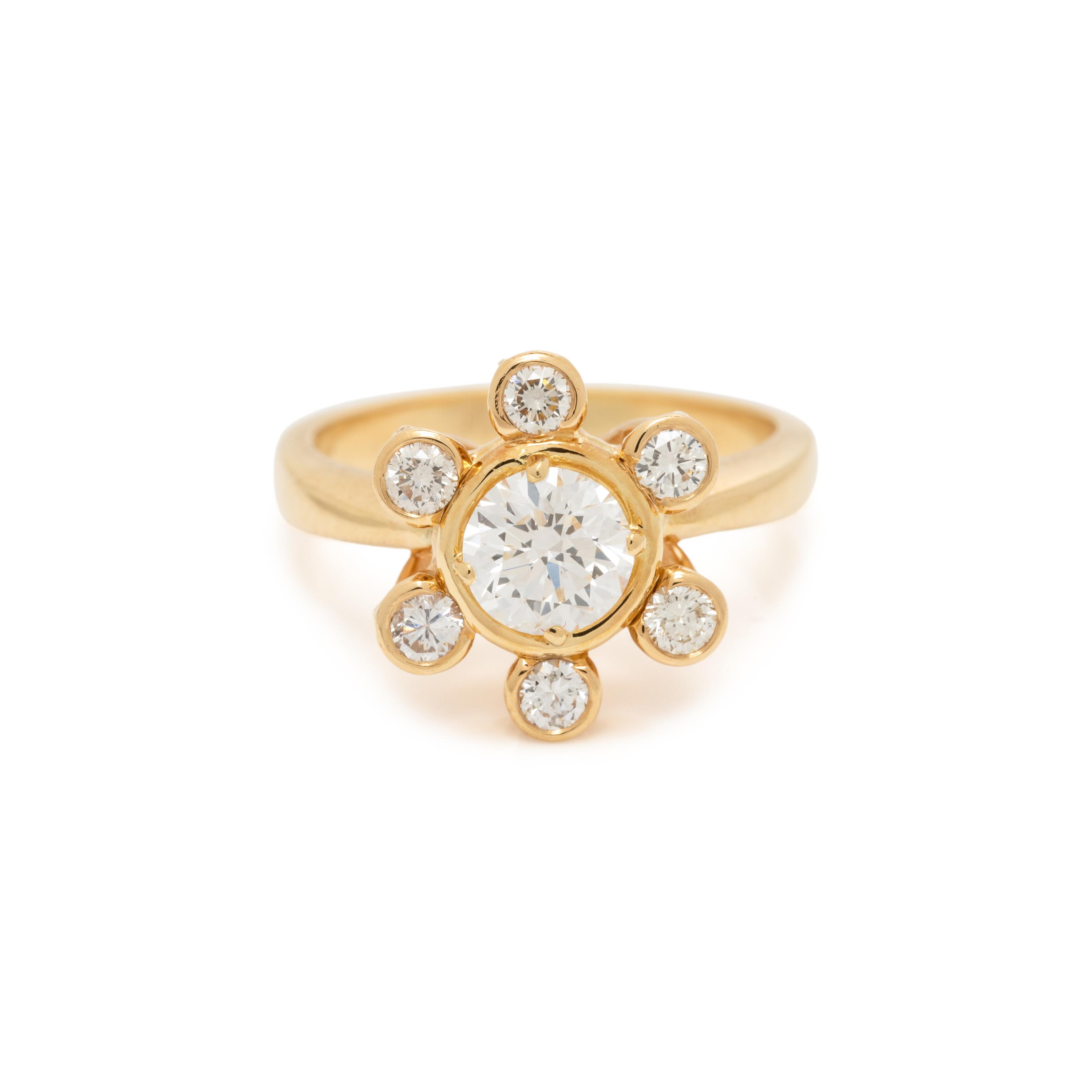 YELLOW GOLD AND DIAMOND RING