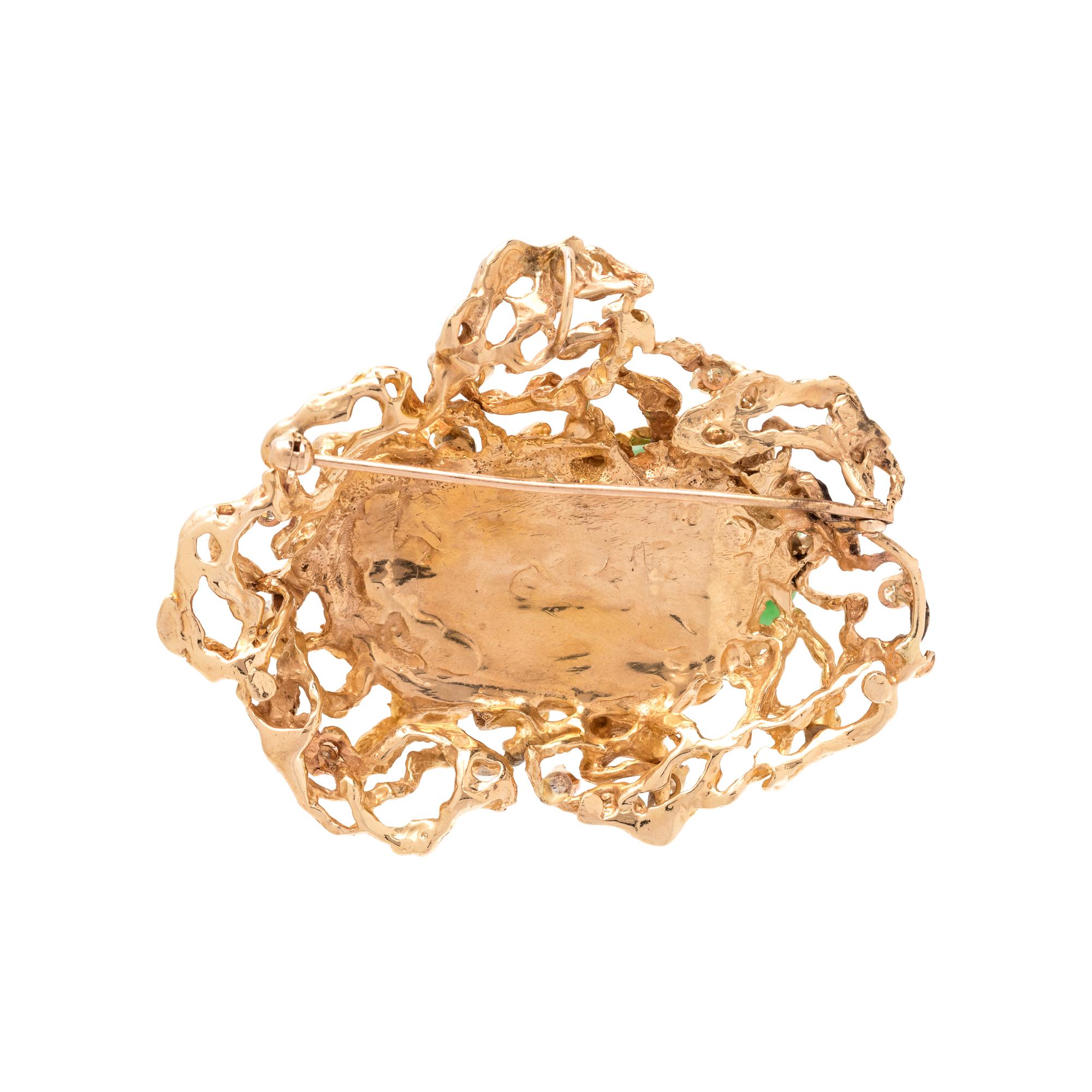 YELLOW GOLD, JADE AND DIAMOND PENDANT/BROOCH