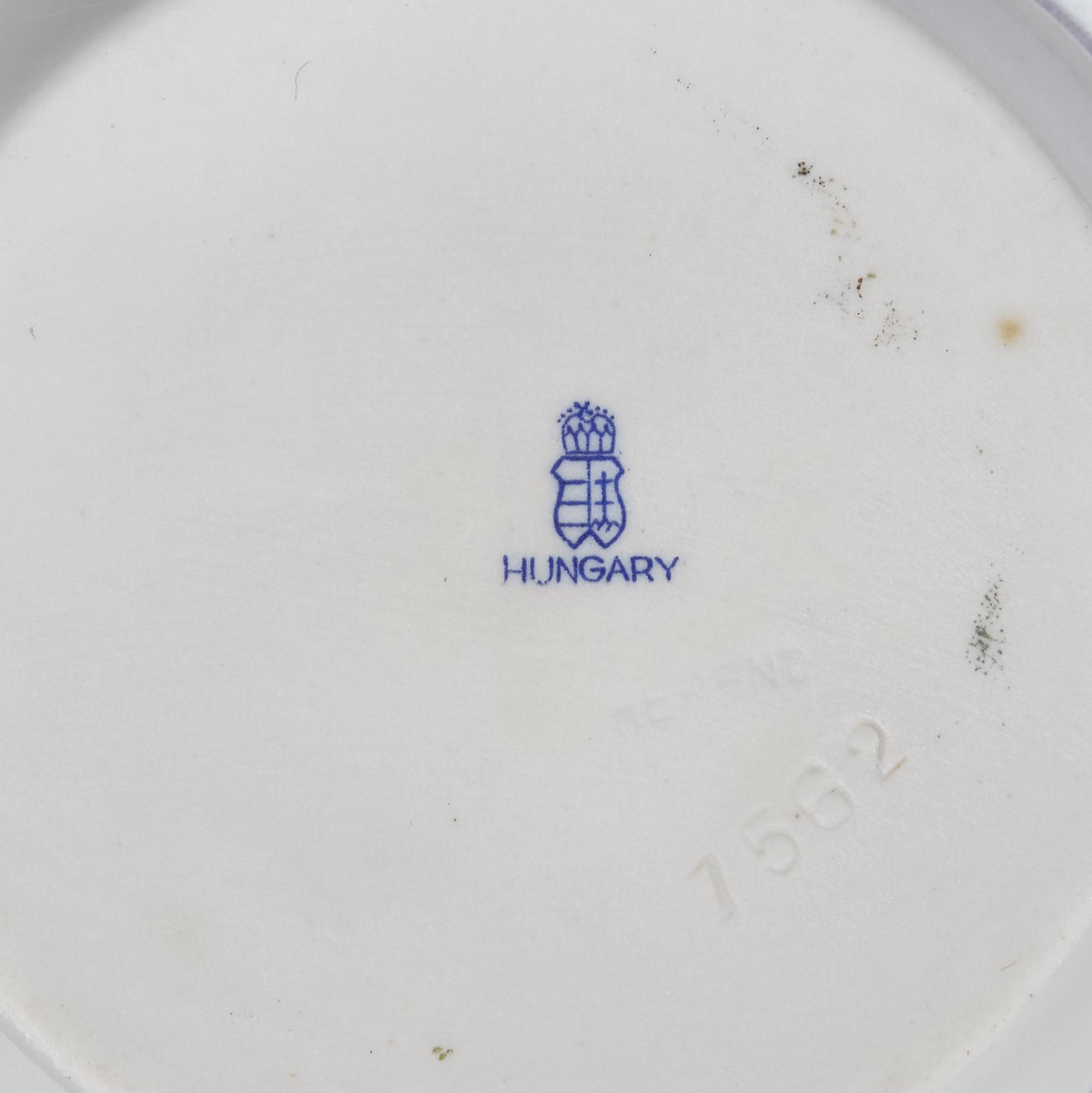 An Extensive Herend Rothschild Bird Porcelain Dinner Service