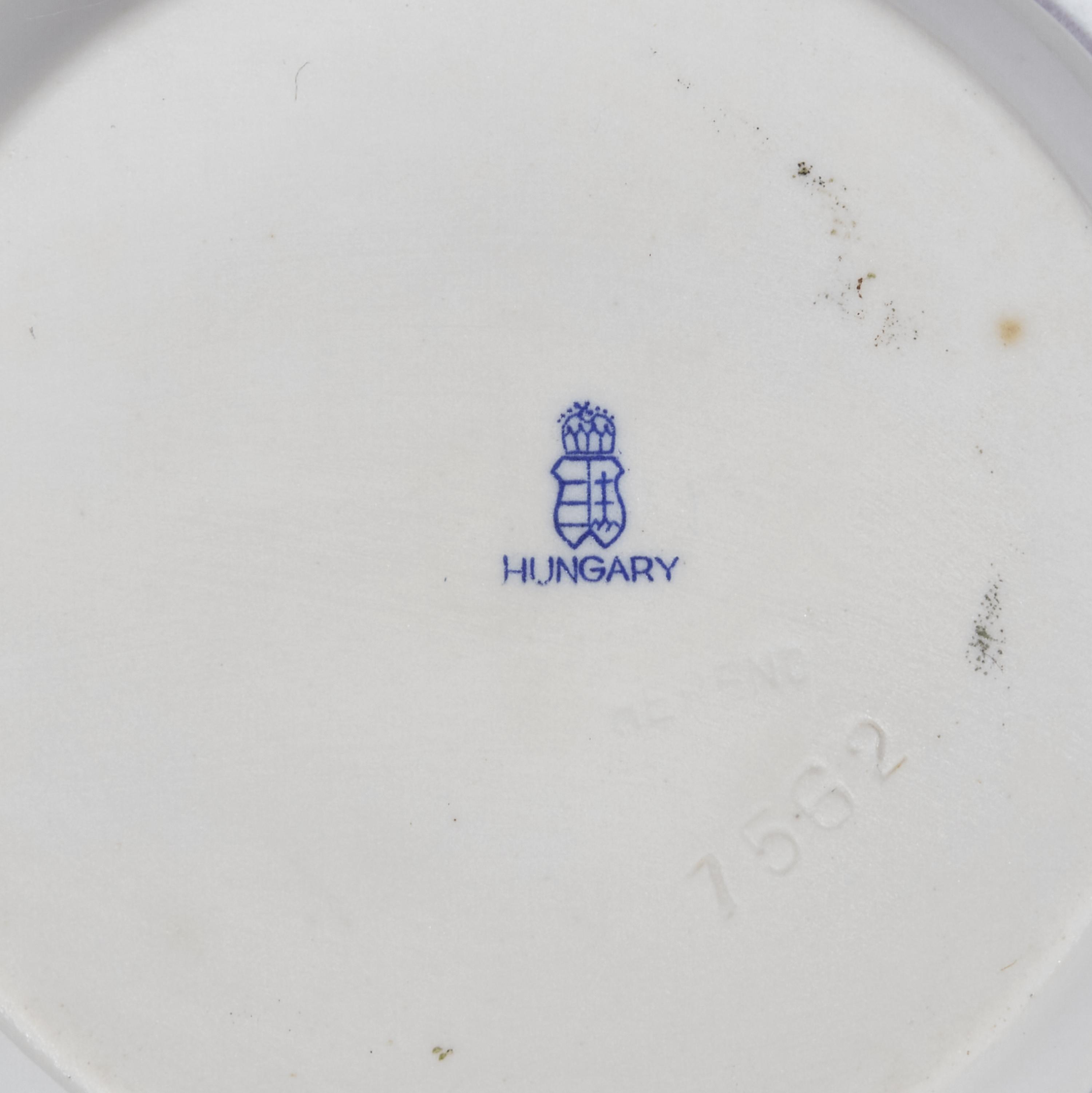 An Extensive Herend Rothschild Bird Porcelain Dinner Service