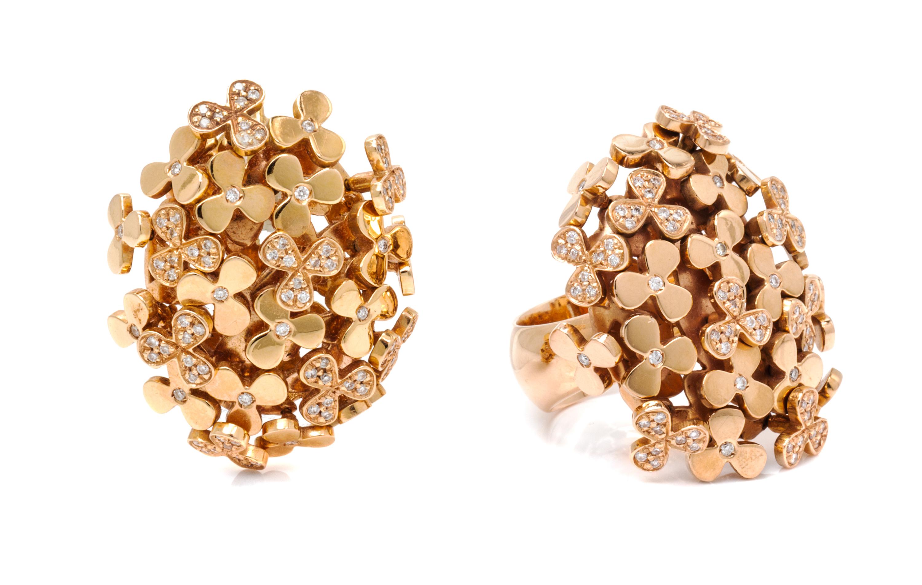 An 18 Karat Rose Gold and Diamond Demi Parure, 32.50 dwts.