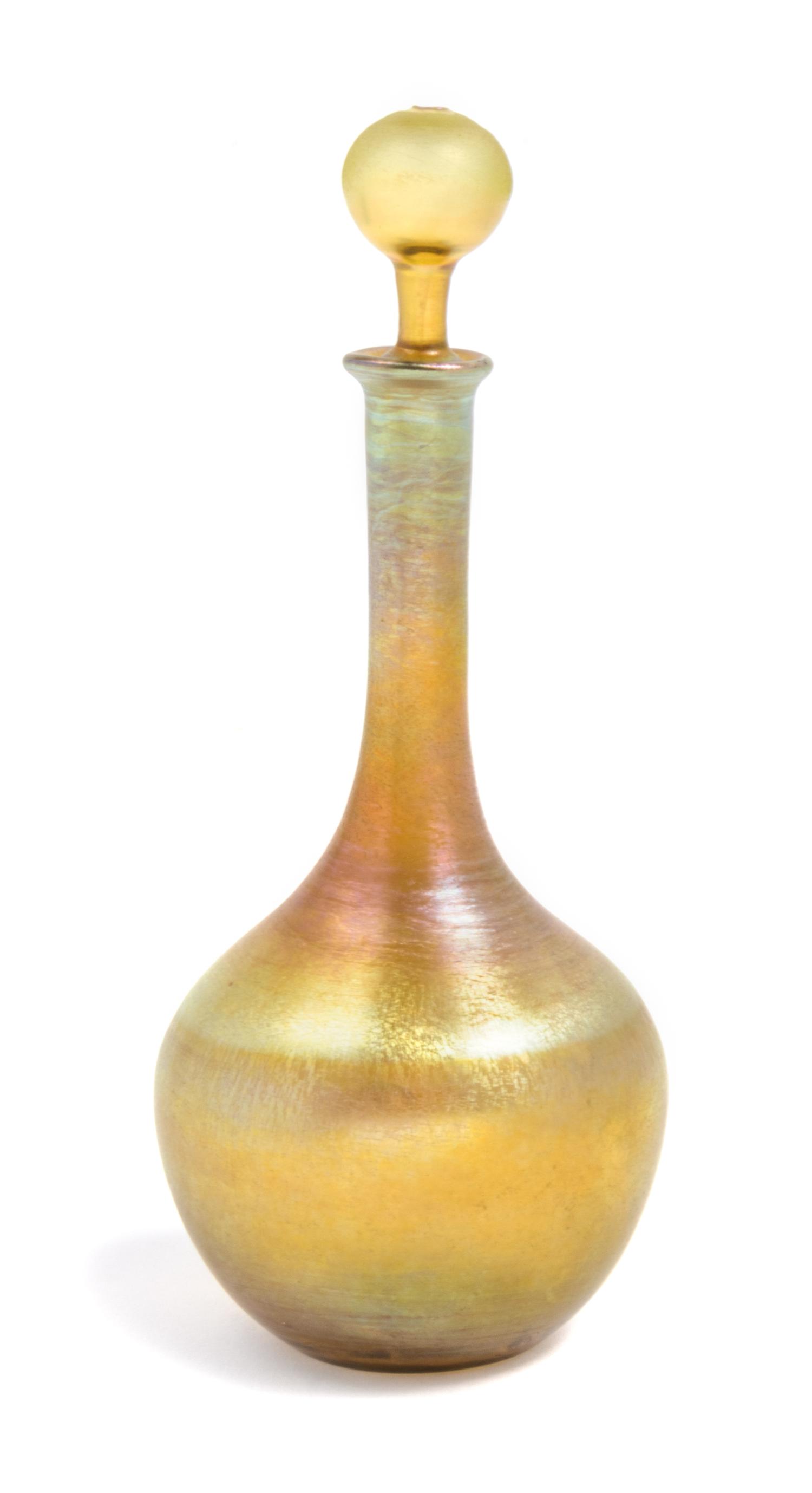 Tiffany Studios, EARLY 20TH CENTURY, a Favrile glass vase, with associated stopper