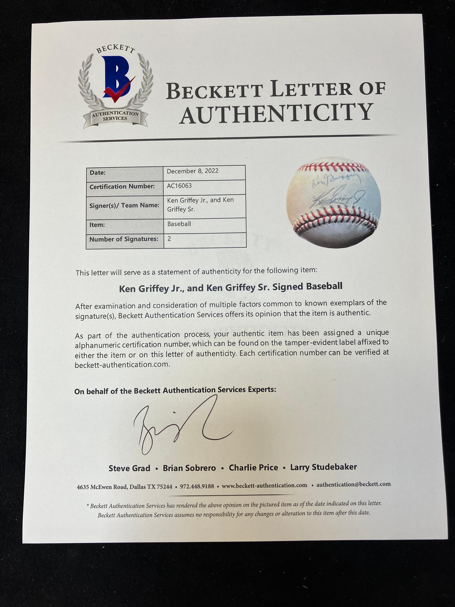 A Group of Ken Griffey Jr. and Sr. Signed Autograph Baseballs (Beckett Authentication Services Certified),