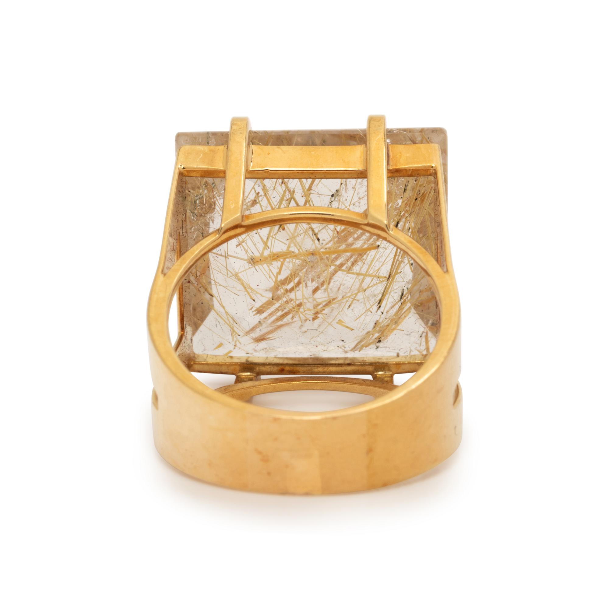 RUTILATED QUARTZ AND YELLOW GOLD RING