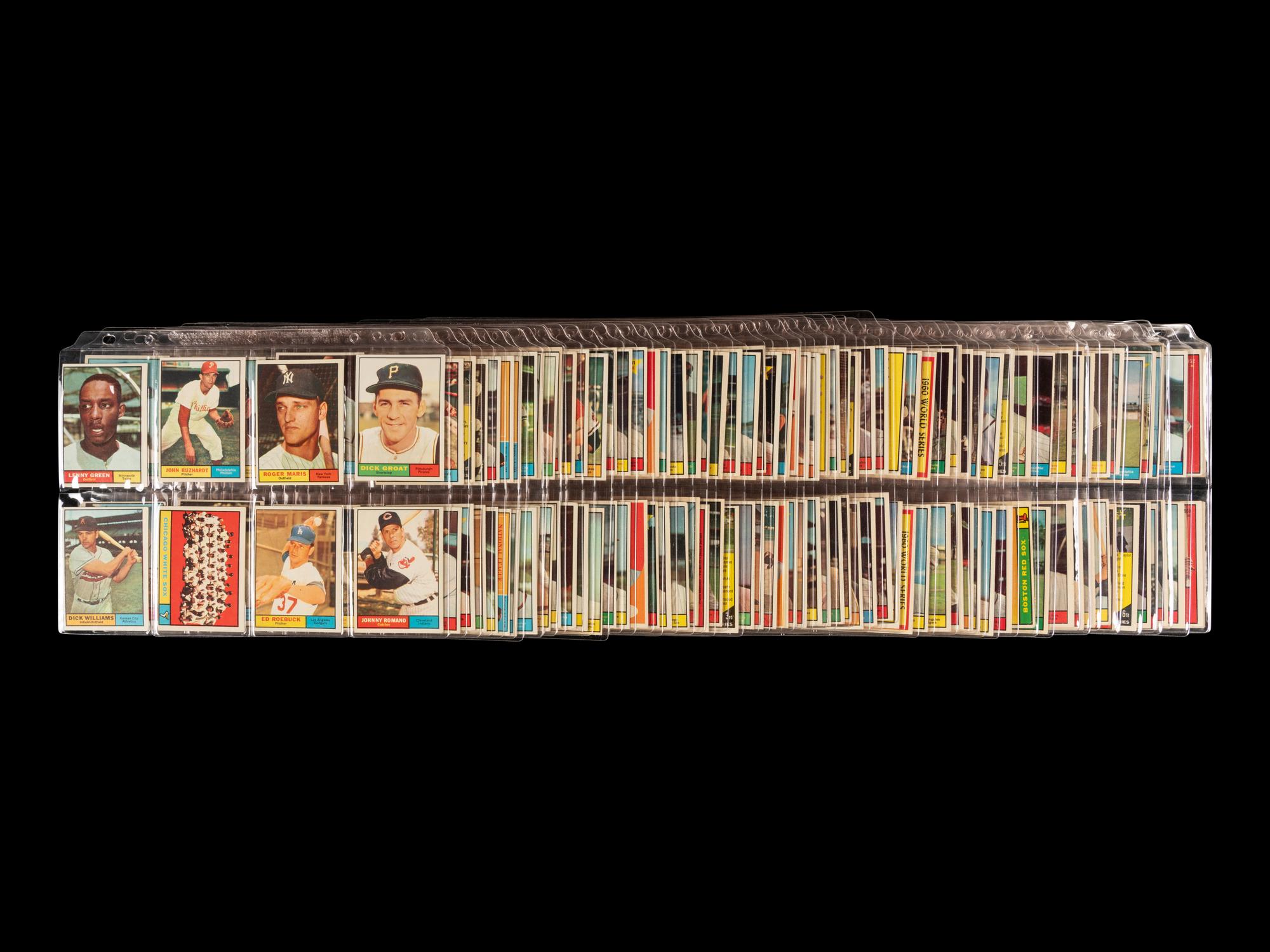 A Complete Set of 1961 Topps Baseball Cards (589/589),