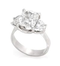 A Platinum and Diamond Ring, 5.70 dwts.