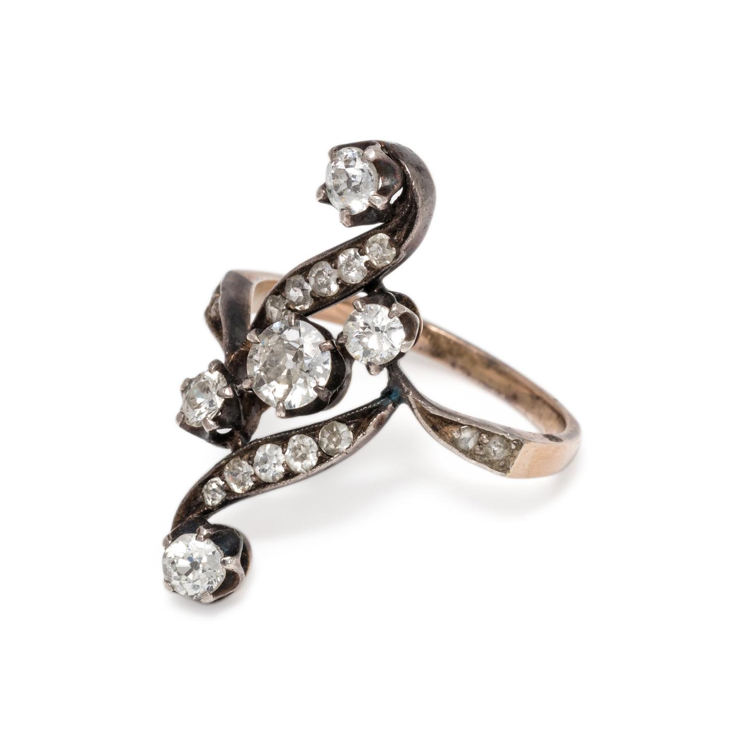 ANTIQUE, DIAMOND RING