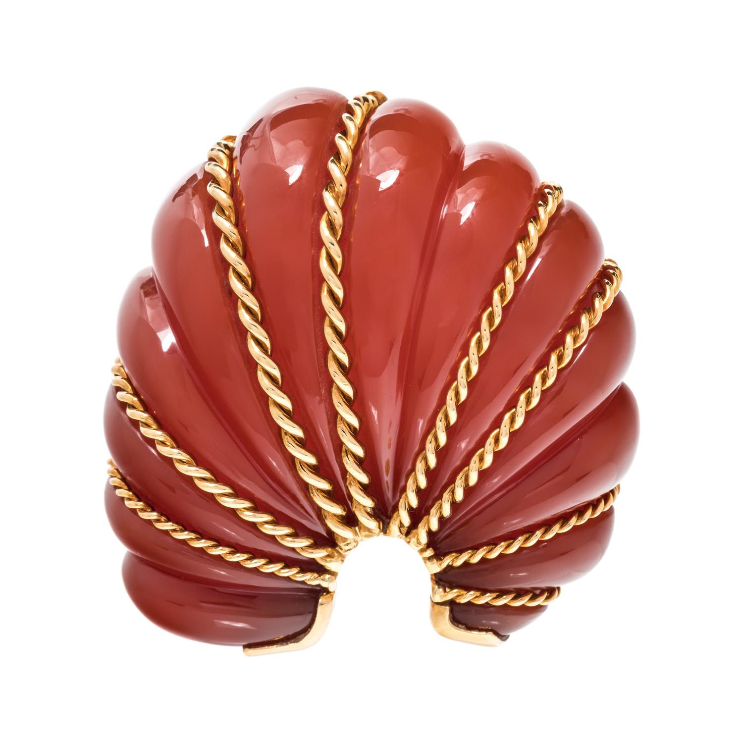 SEAMAN SCHEPPS, YELLOW GOLD AND CARNELIAN BROOCH