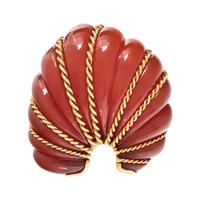SEAMAN SCHEPPS, YELLOW GOLD AND CARNELIAN BROOCH