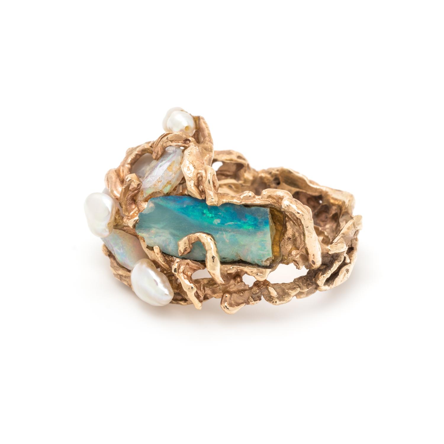 YELLOW GOLD, OPAL AND PEARL RING