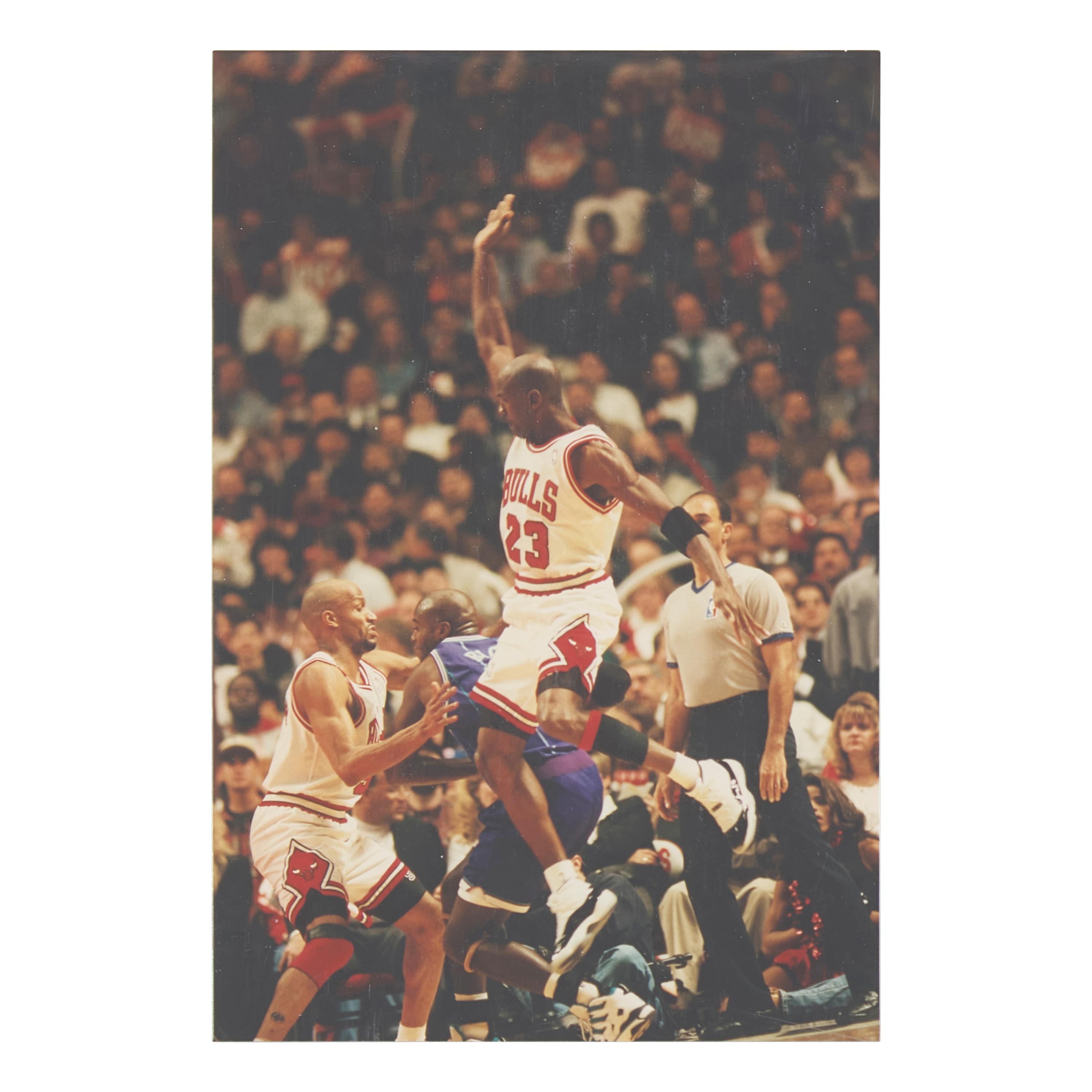 [Basketball] [Jordan, Michael] Sissac, Carl V. Type 1 Photo of Michael Jordan