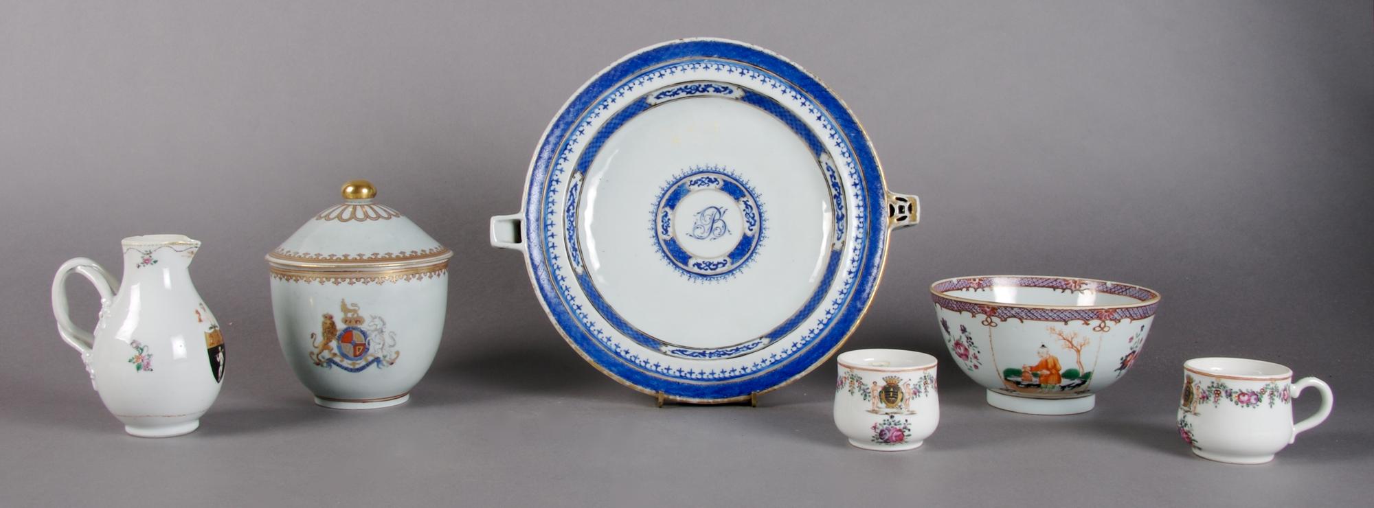 A Collection of Five Chinese Export Armorial Articles, Height of tallest 5 1/2 inches.