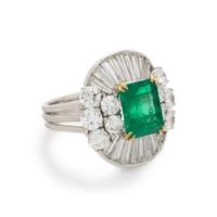 COLOMBIAN EMERALD, DIAMOND, AND WHITE GOLD RING