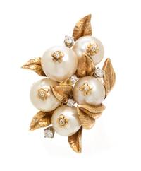A Yellow Gold, Cultured Pearl and Diamond Ring, 16.60 dwts.