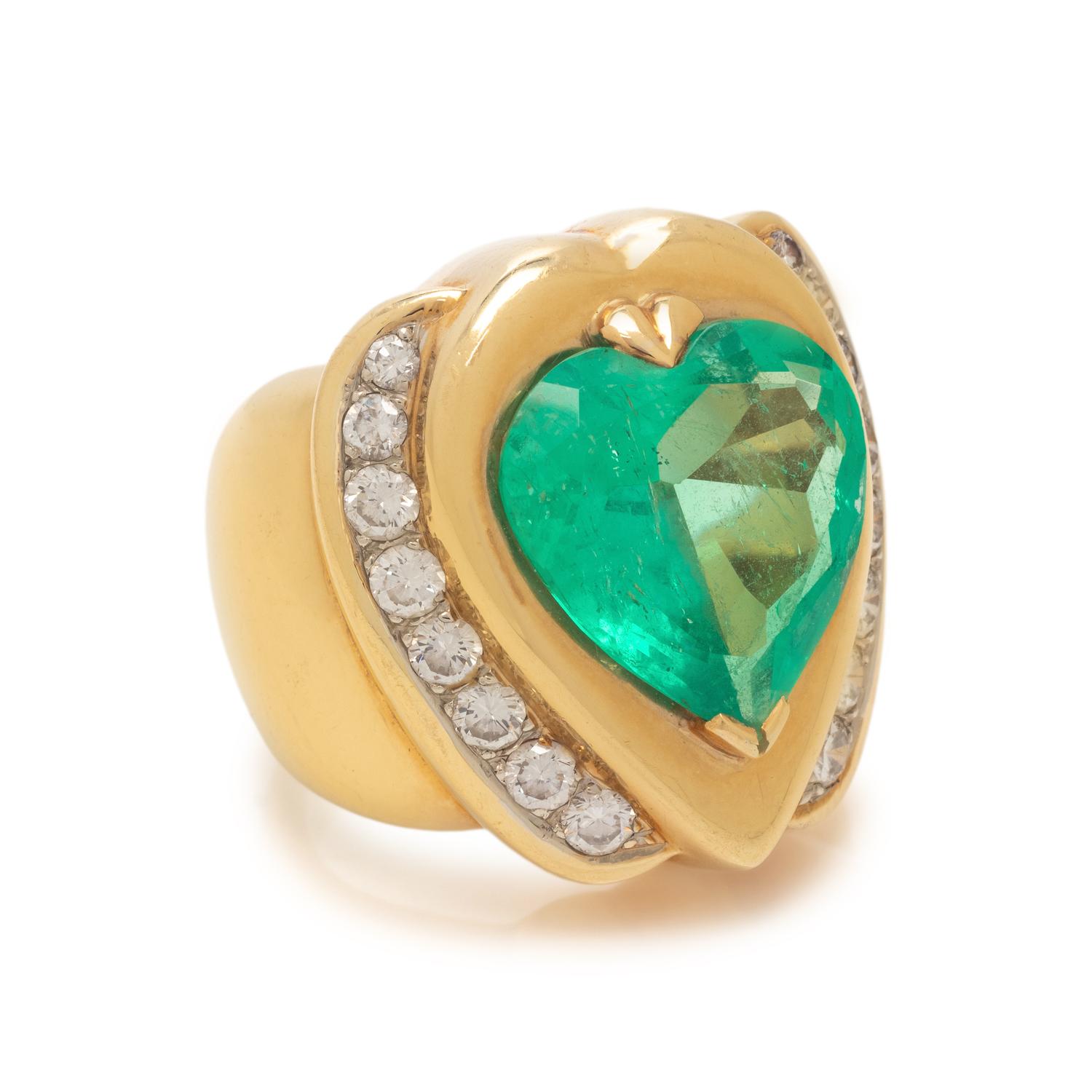 SUSAN BERMAN, YELLOW GOLD, EMERALD AND DIAMOND RING