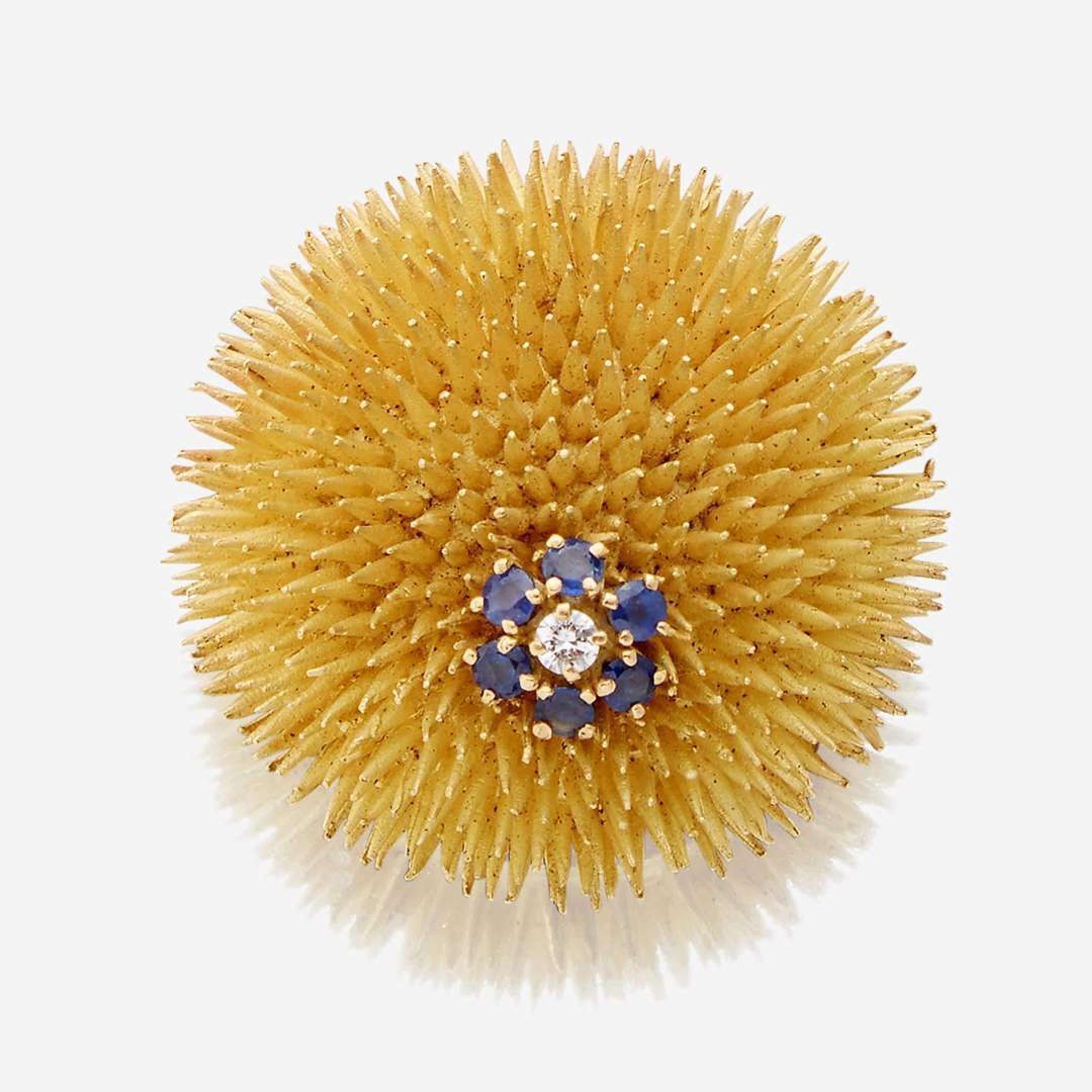 An eighteen karat gold, diamond, and sapphire brooch, Tiffany & Co.