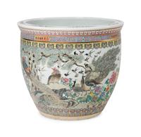 A Chinese Export Porcelain Jardinière