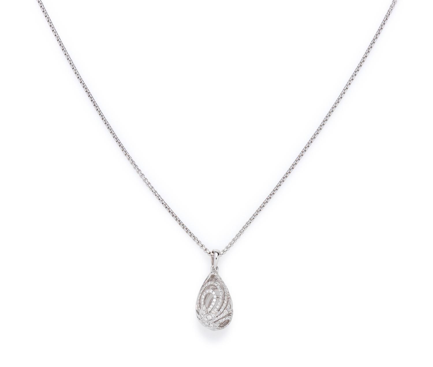 WHITE GOLD AND DIAMOND PENDANT/NECKLACE
