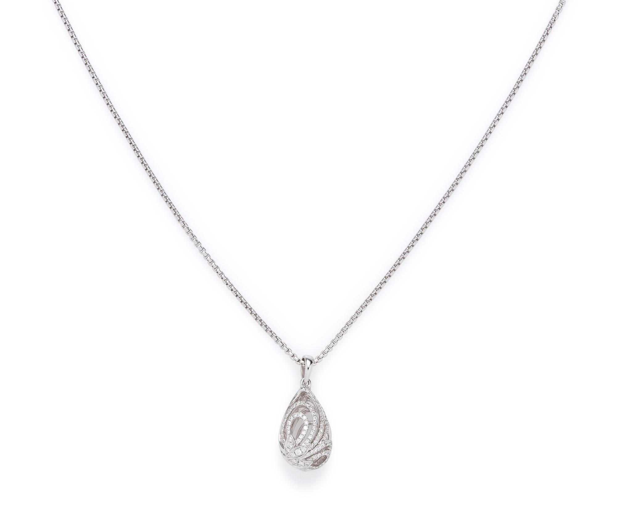 WHITE GOLD AND DIAMOND PENDANT/NECKLACE