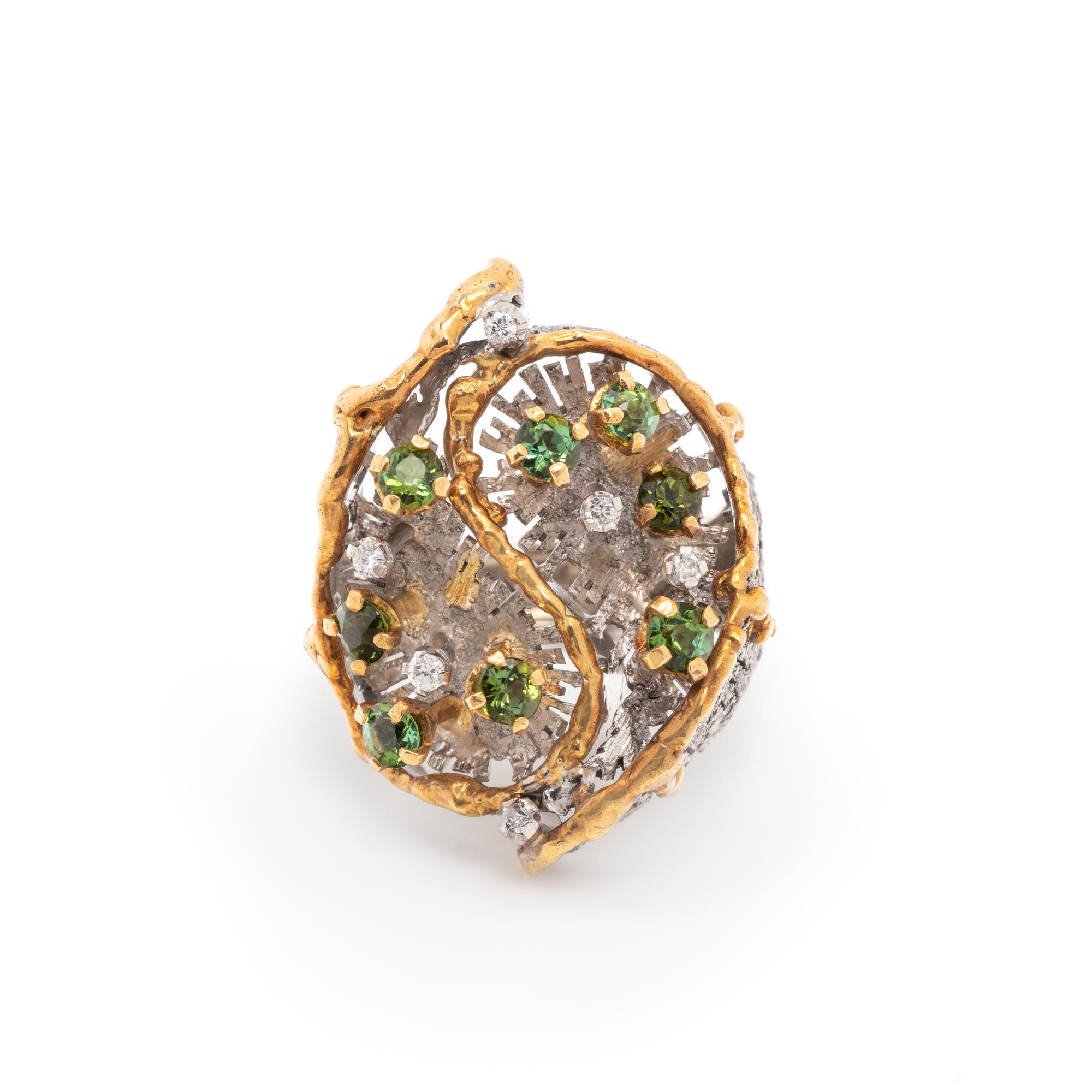 CHARLES DE TEMPLE, MODERNIST, DIAMOND AND PERIDOT RING